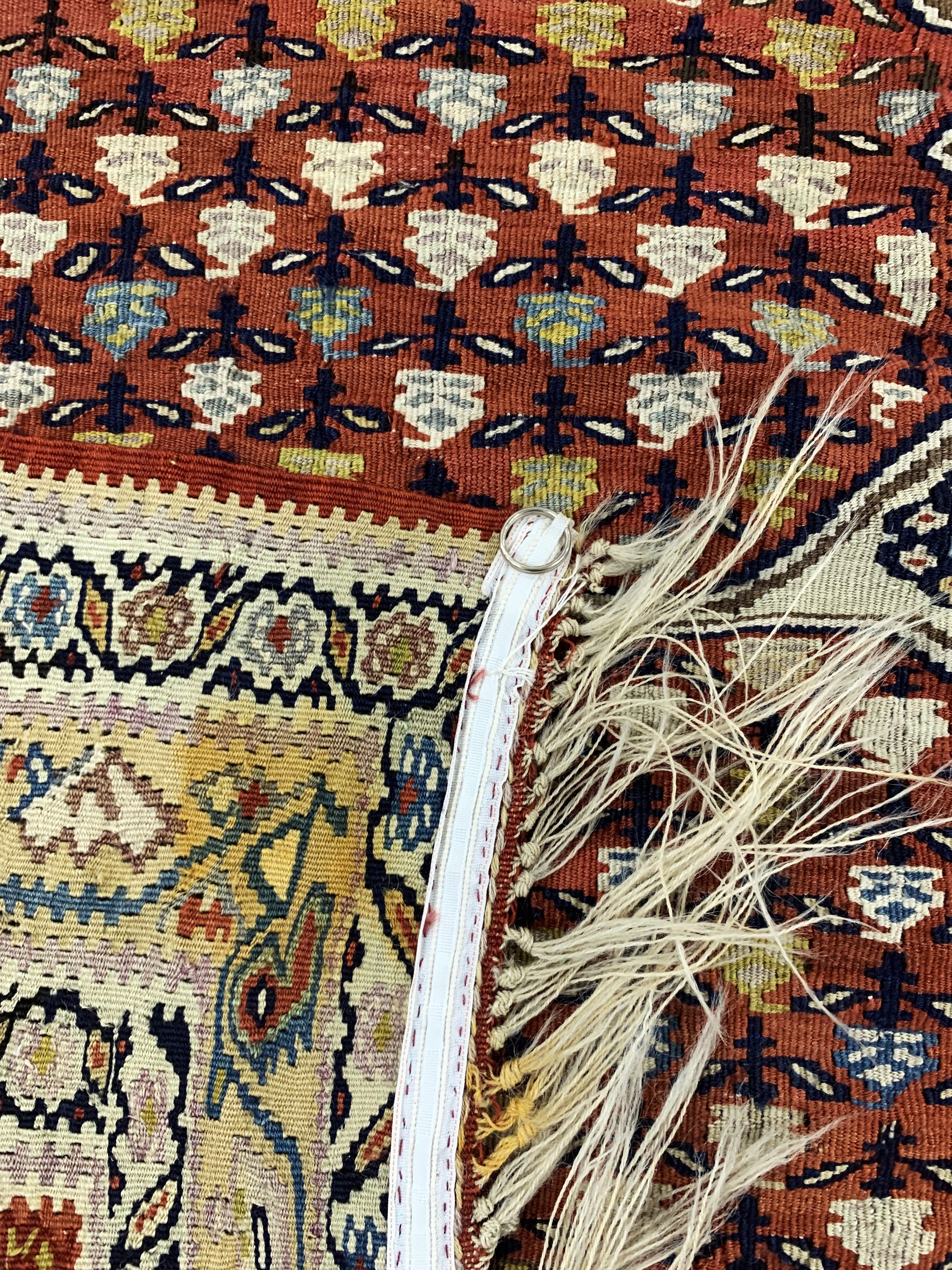 Detail e: Senneh Kelim, Persien, Anfang 20.Jhd, Wolleauf Wolle, ca. 180 x 125 cm, EHZ: 2