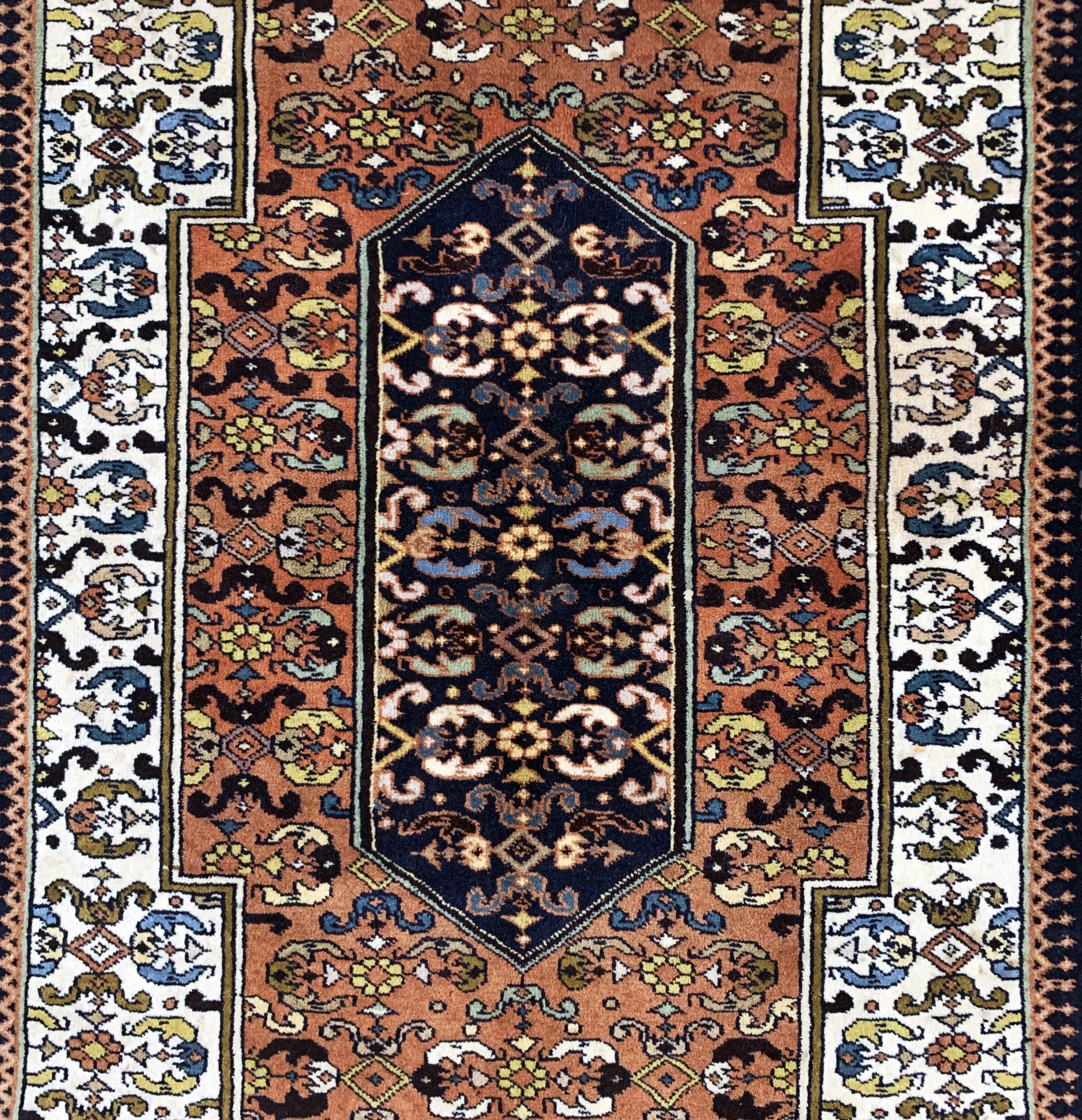 Detail b: Ghochan, Persien, Mitte 20.Jhd, Wolle auf Wolle, ca. 170 x 125 cm, EHZ: 2(fleckig)