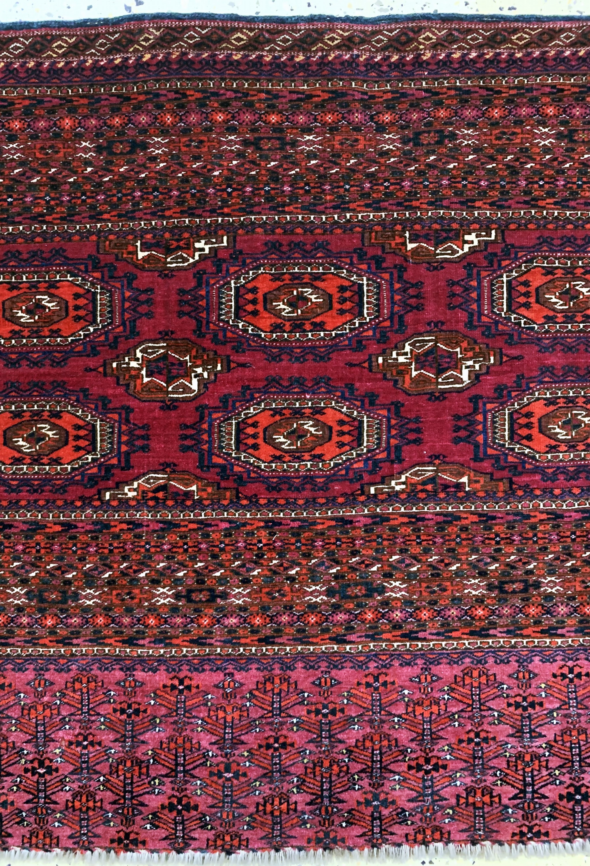 Detail b: Tekke Tschowal antik, Turkmenistan, um 1900, Wolle auf Wolle, ca. 150 x 80 cm, EHZ: 3-4
