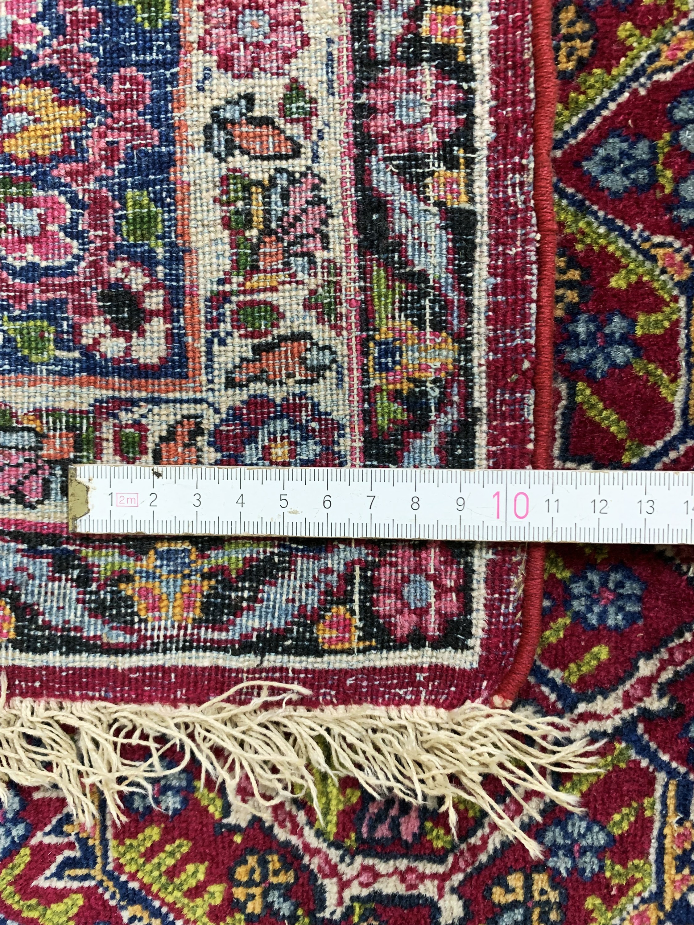 Detail g: Antiker Semnan fein, Persien, um 1900, Wolle auf Baumwolle, ca. 219 x 136 cm, EHZ: 2