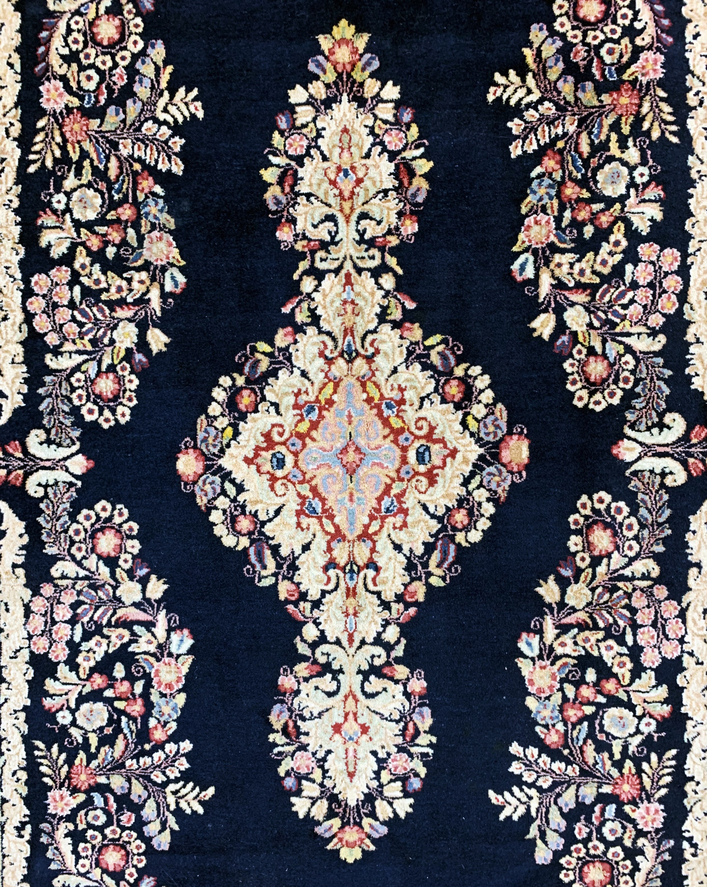 Detail c: Kerman fein alt, Persien, Mitte 20.Jhd, Wolle auf Baumwolle, ca. 295 x 195 cm, EHZ: 2