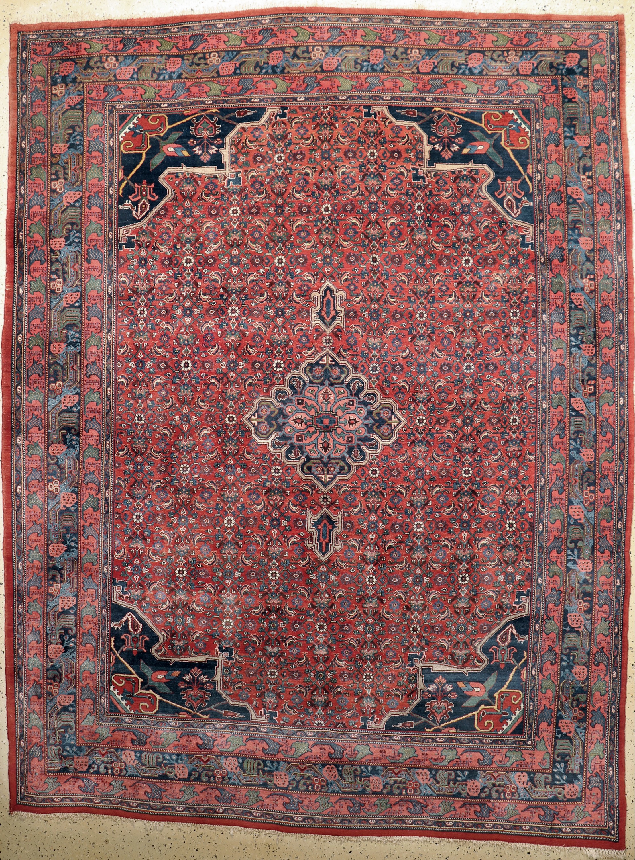 Bidjar alt, Persien, Anfang 20.Jhd, Wolle auf Baumwolle, ca. 345 x 262 cm, EHZ: 2