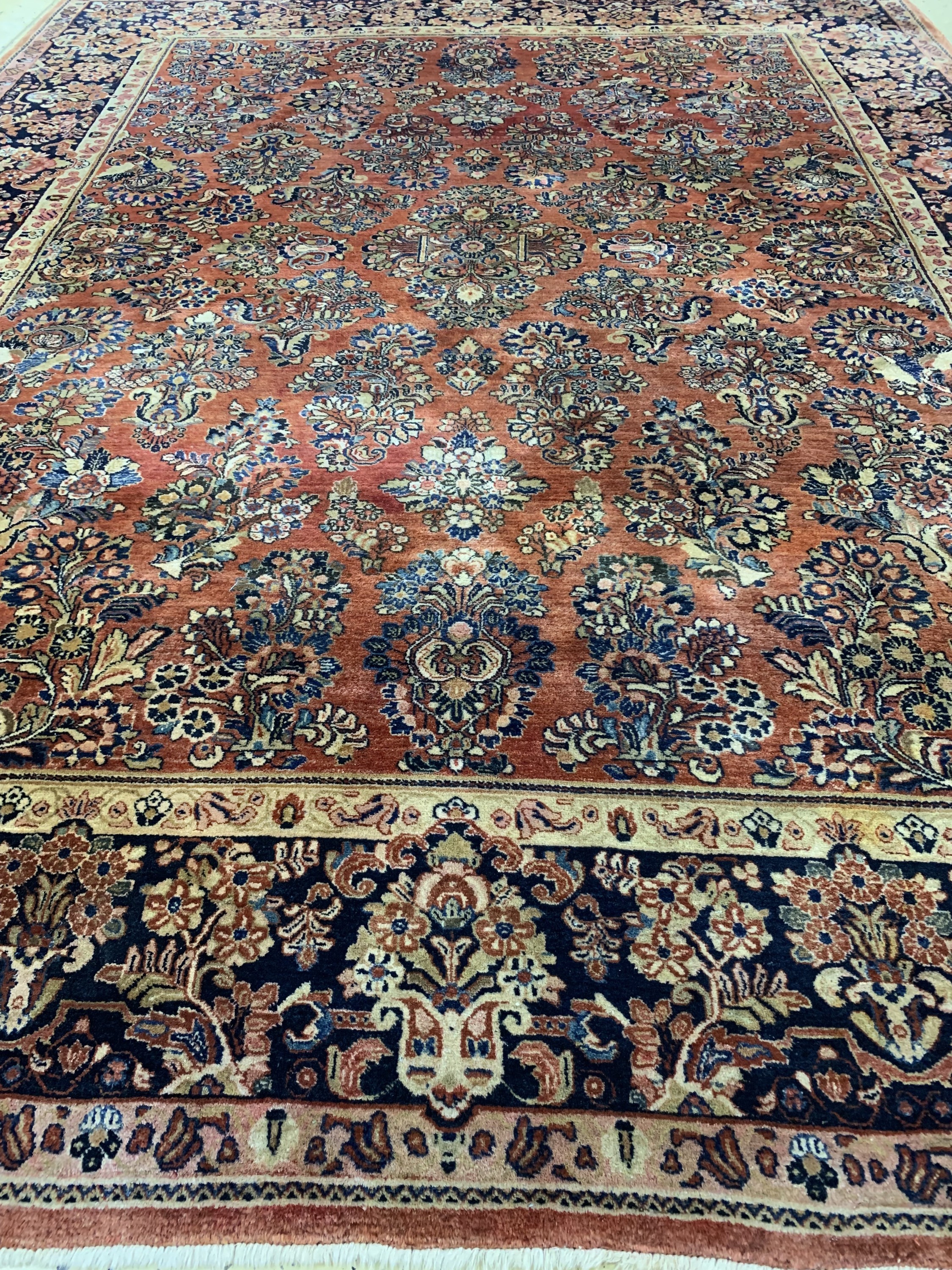 Detail g: Us Re-Import Sarogh antik, Persien, um 1900, Wolle auf Baumwolle, ca. 350 x 273 cm, EHZ: 2, (Eck leicht beschädigt).