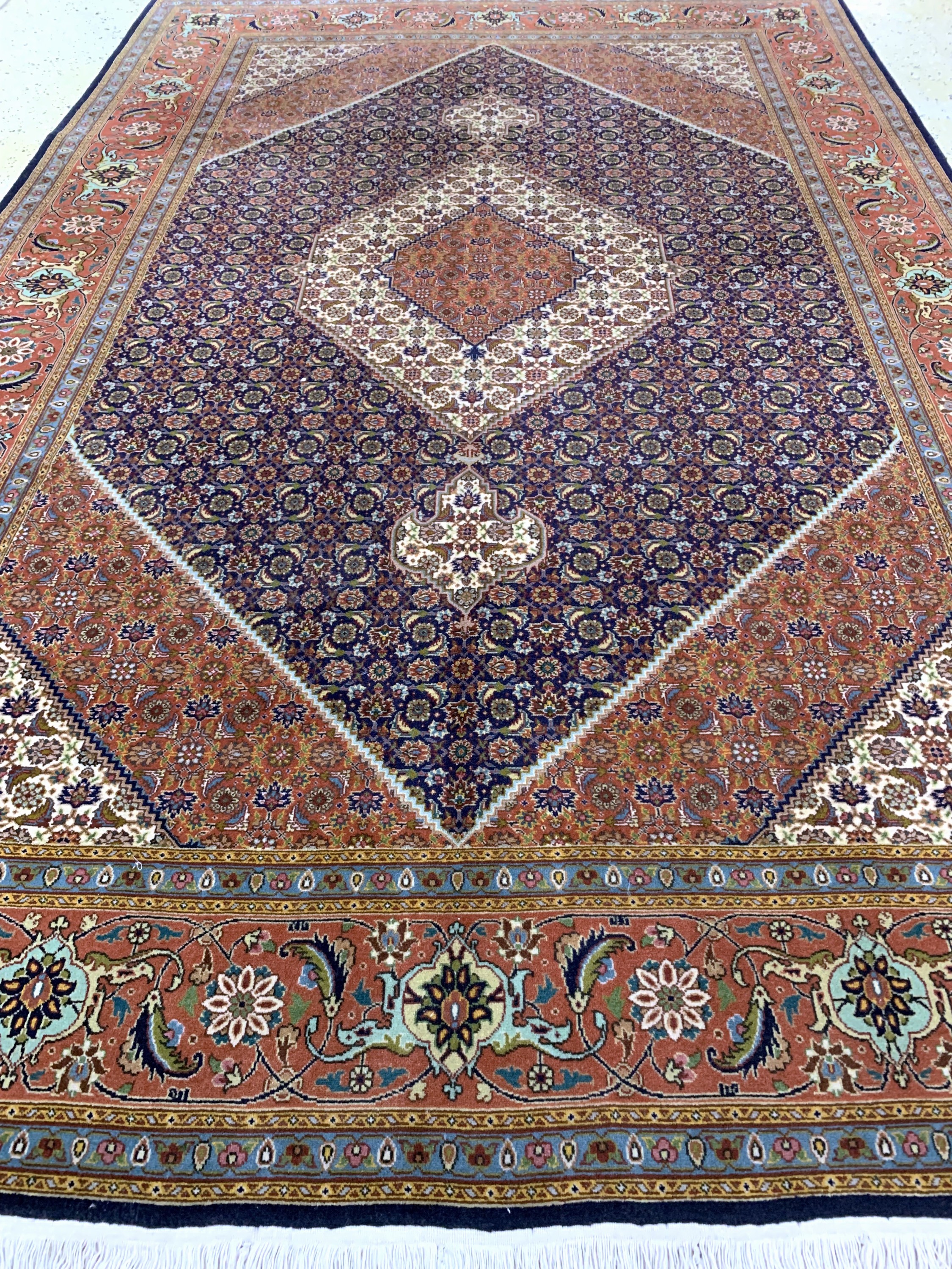 Detail f: Täbriz fein(40 Raj), Persien, Anfang 20.Jhd, Korkwolle auf Baumwolle, ca. 305 x 200cm, EHZ: 2