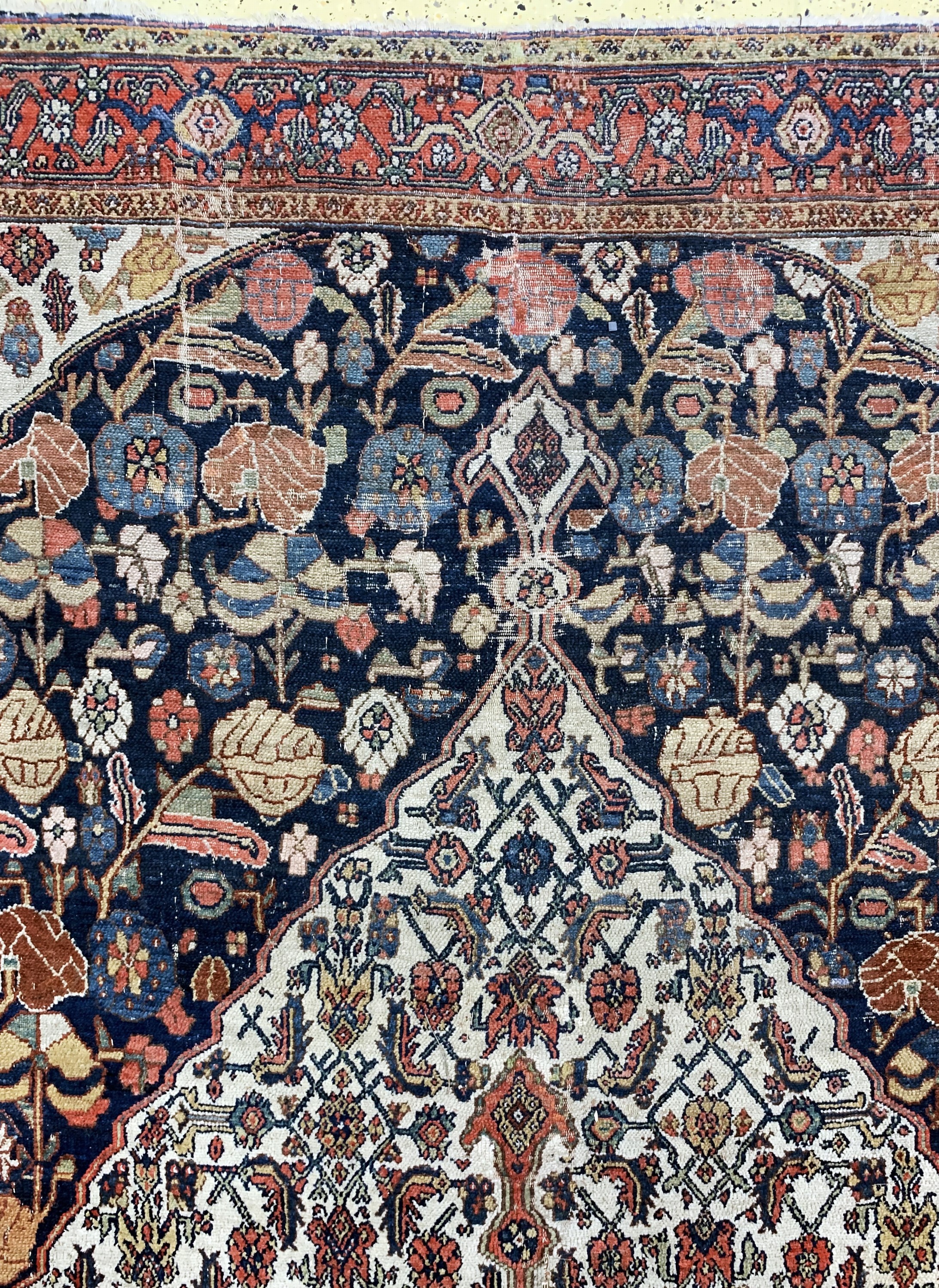 Detail f: Antiker Senneh, Persien, 19.Jhd, Wolle auf Baumwolle, ca. 380 x 313 cm, EHZ: 3