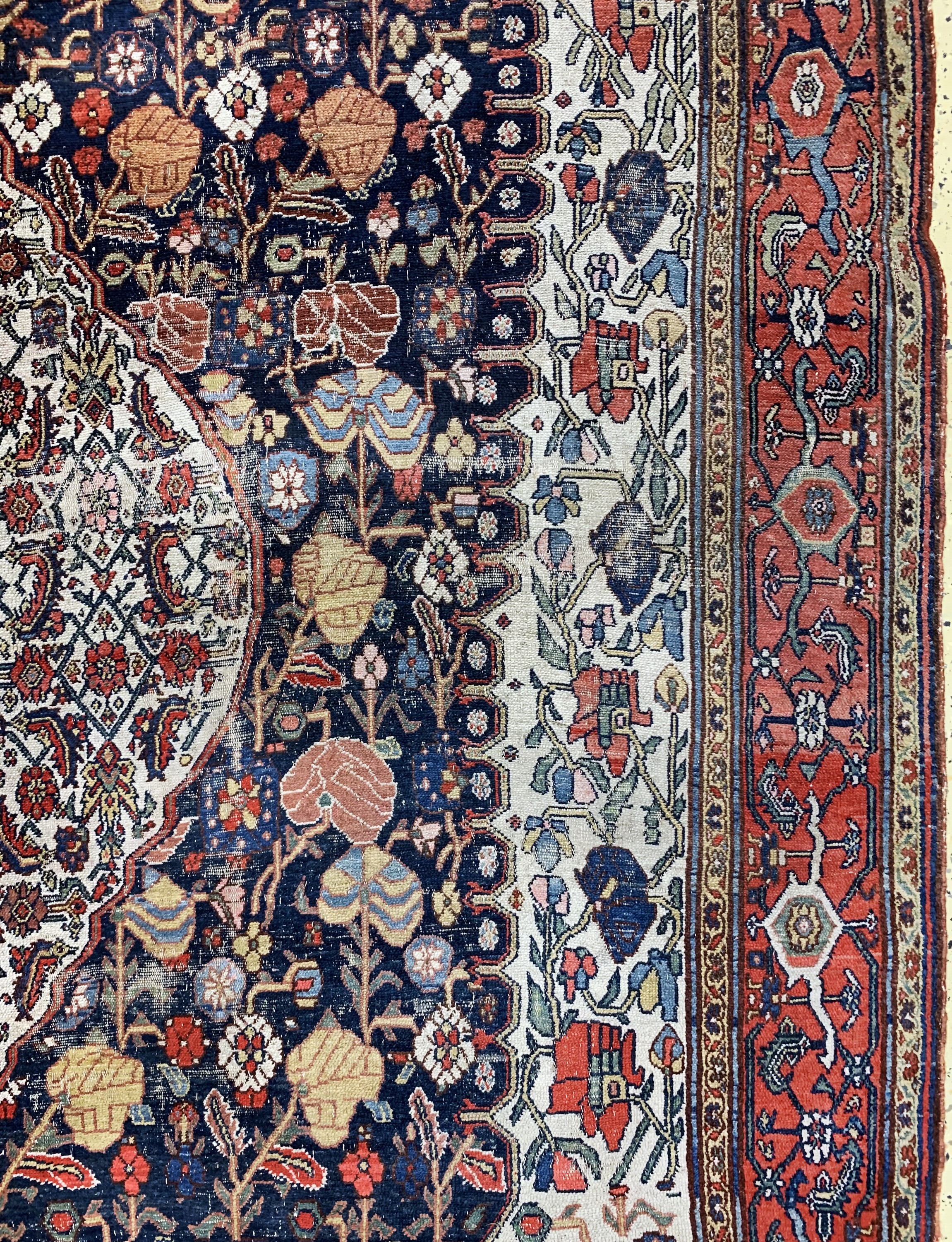 Detail h: Antiker Senneh, Persien, 19.Jhd, Wolle auf Baumwolle, ca. 380 x 313 cm, EHZ: 3