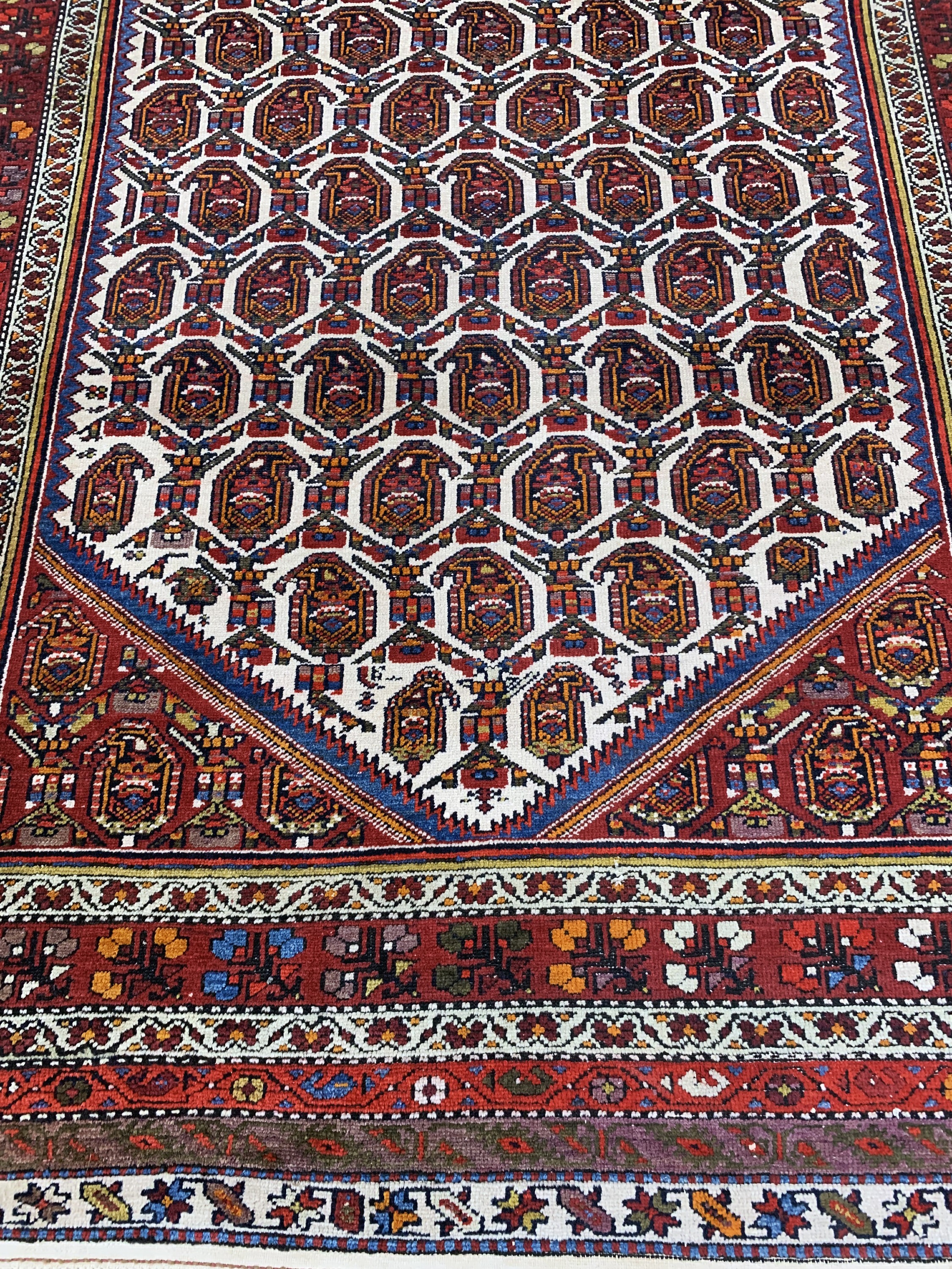 Detail c: Malayer"Kelley", Persien, Anfang 20.Jhd, Wolle auf Baumwolle, ca. 390 x 185 cm, EHZ: 2-3