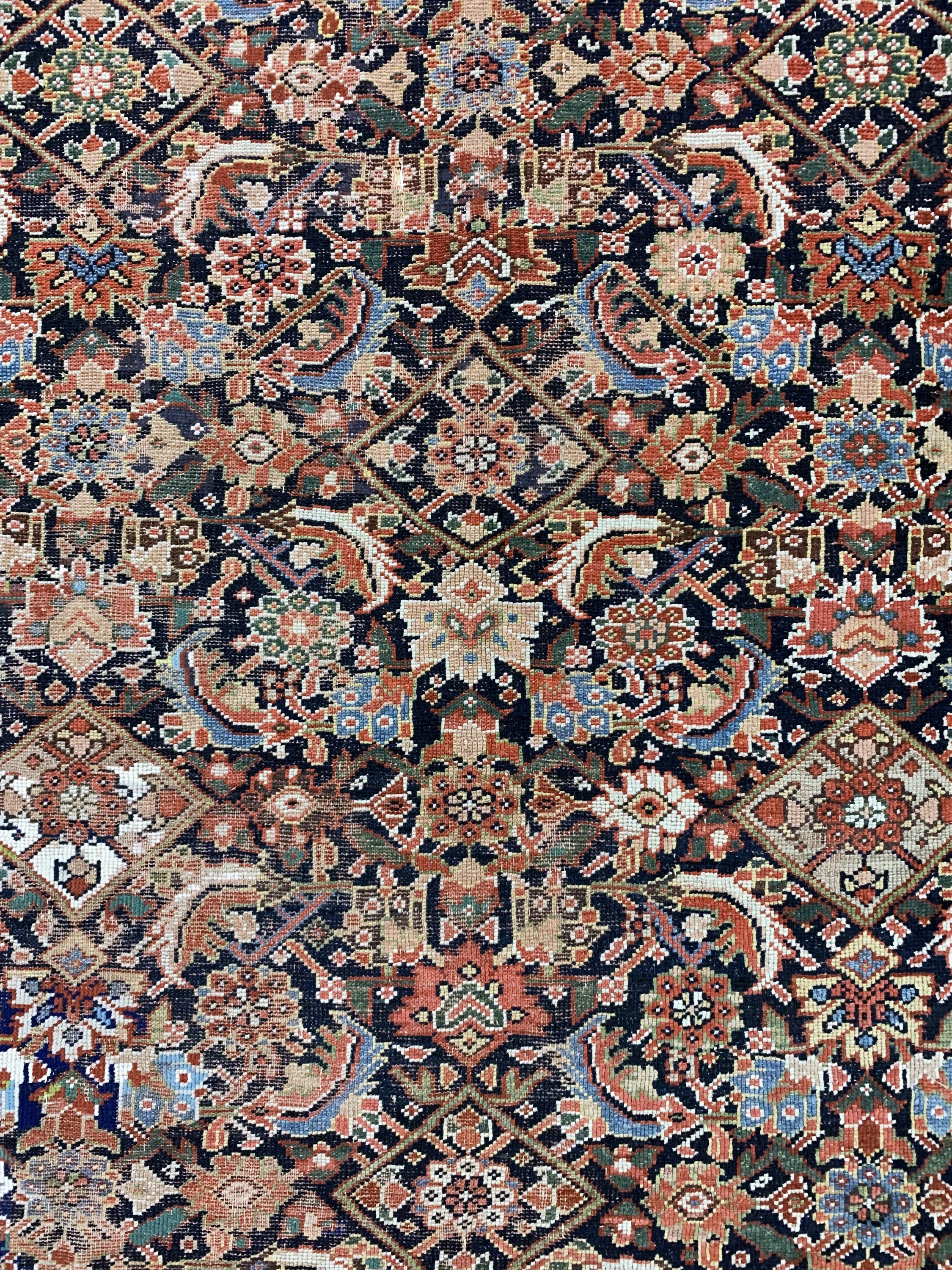 Detail c: Khorasan antik, Persien, 19.Jhd, Wolle auf Wolle, ca. 340 x 200 cm, EHZ: 3, (in der Längegekürzt)