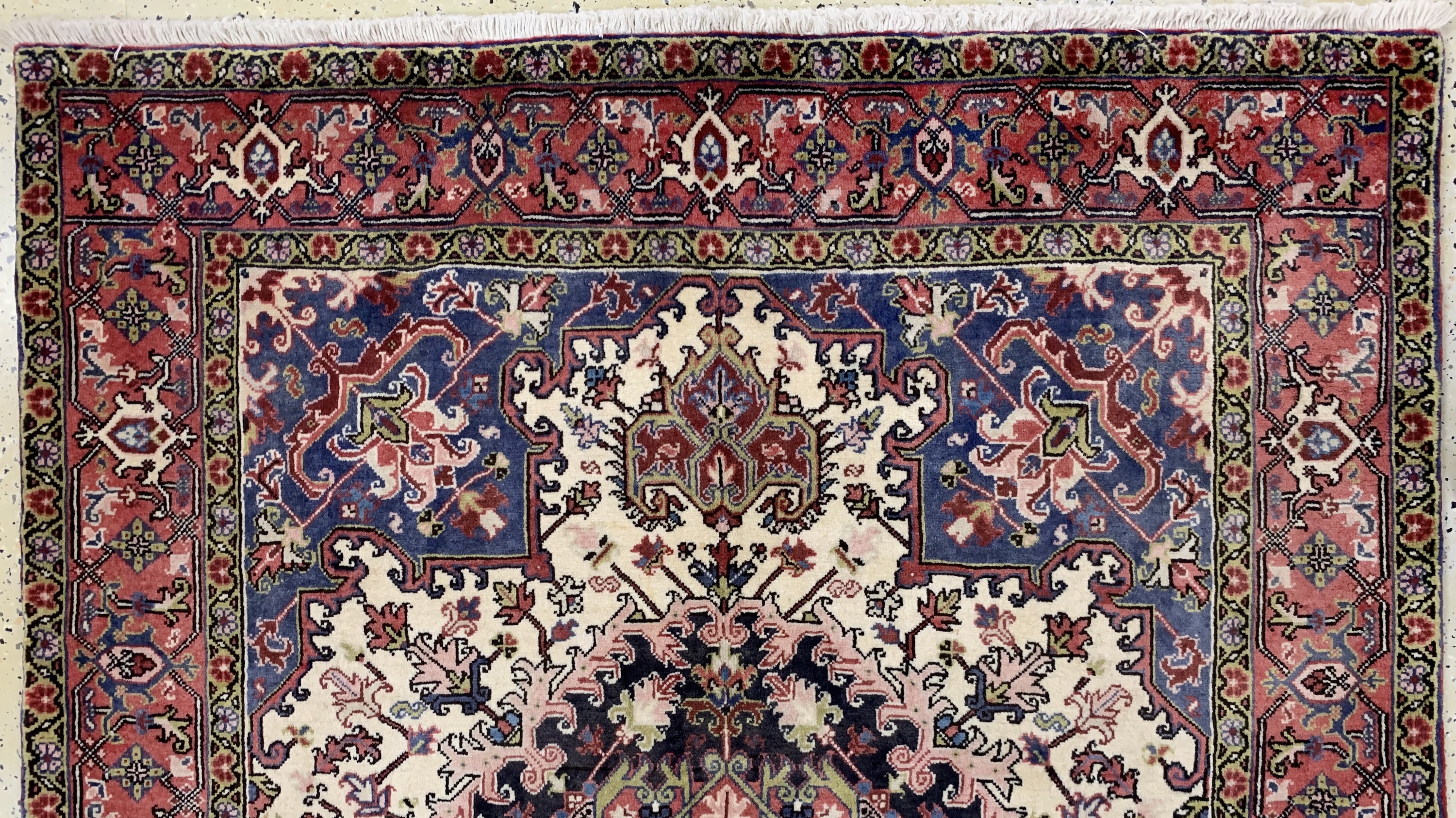 Detail a: Heriz alt, Persien, Mitte 20.Jhd, Wolle aufBaumwolle, ca. 193 x 147 cm, EHZ: 1-2
