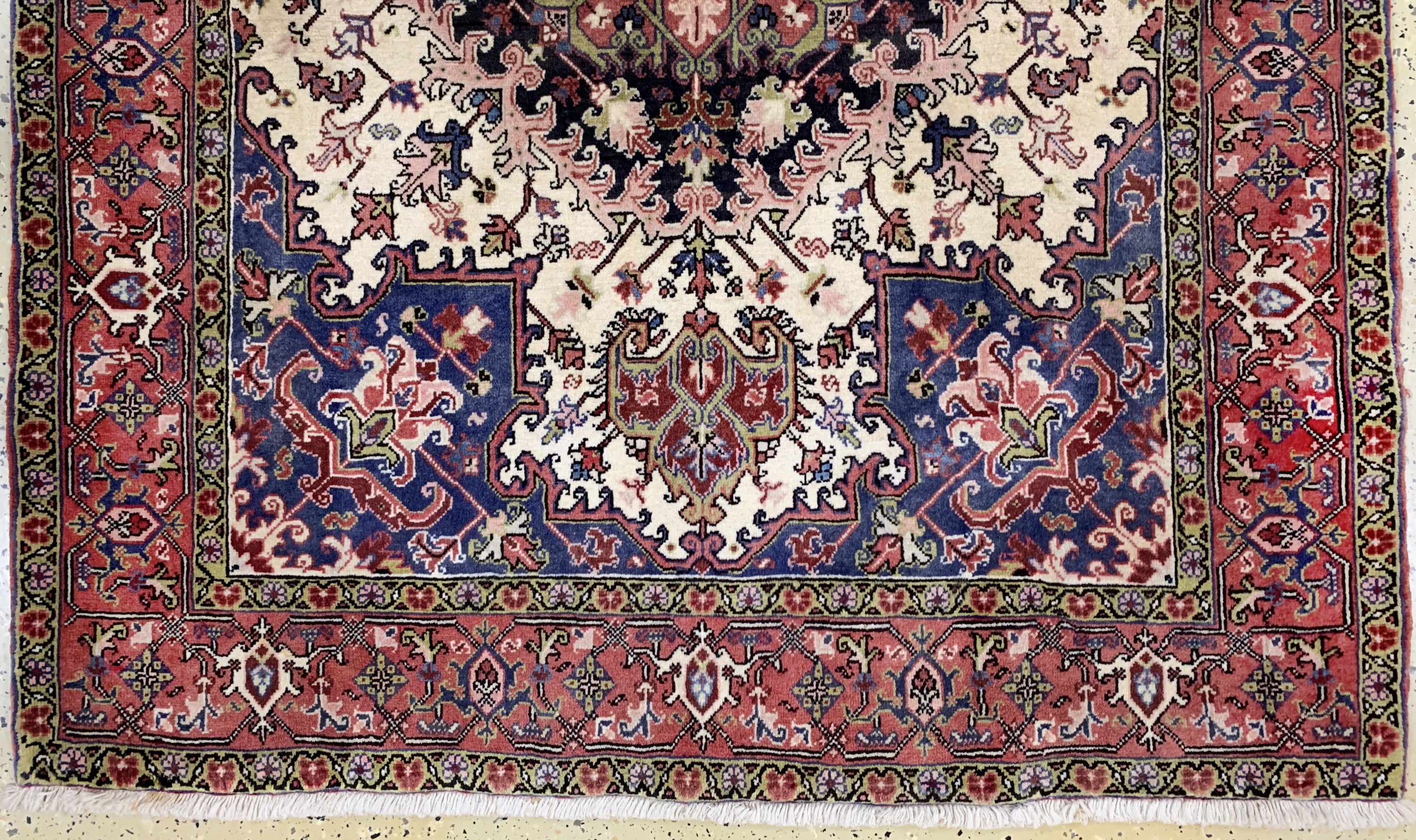 Detail c: Heriz alt, Persien, Mitte 20.Jhd, Wolle aufBaumwolle, ca. 193 x 147 cm, EHZ: 1-2
