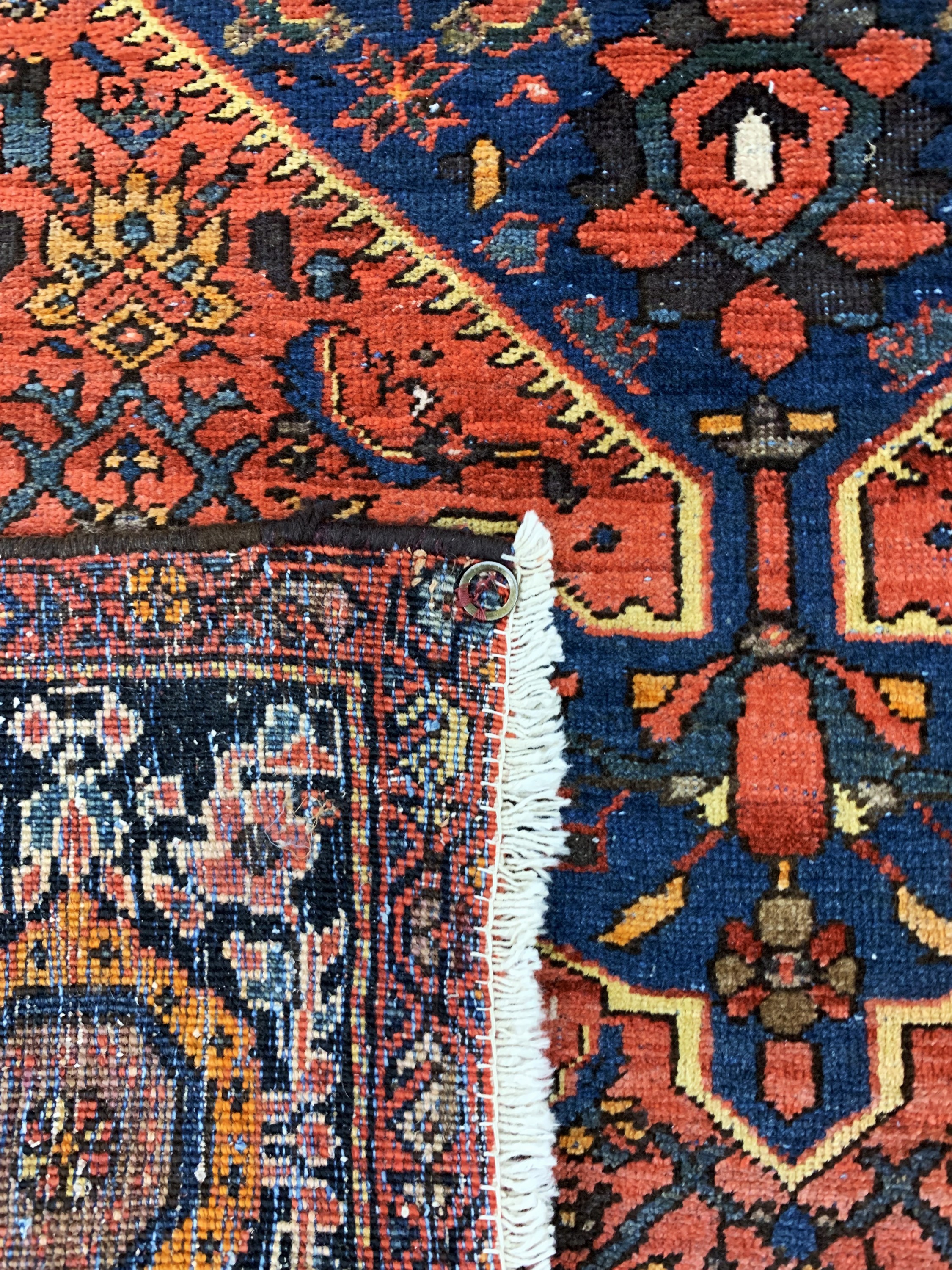 Detail e: Gholtogh alt, Persien, Anfang 20.Jhd, Wolleauf Baumwolle, ca. 167 x 110 cm, EHZ: 3