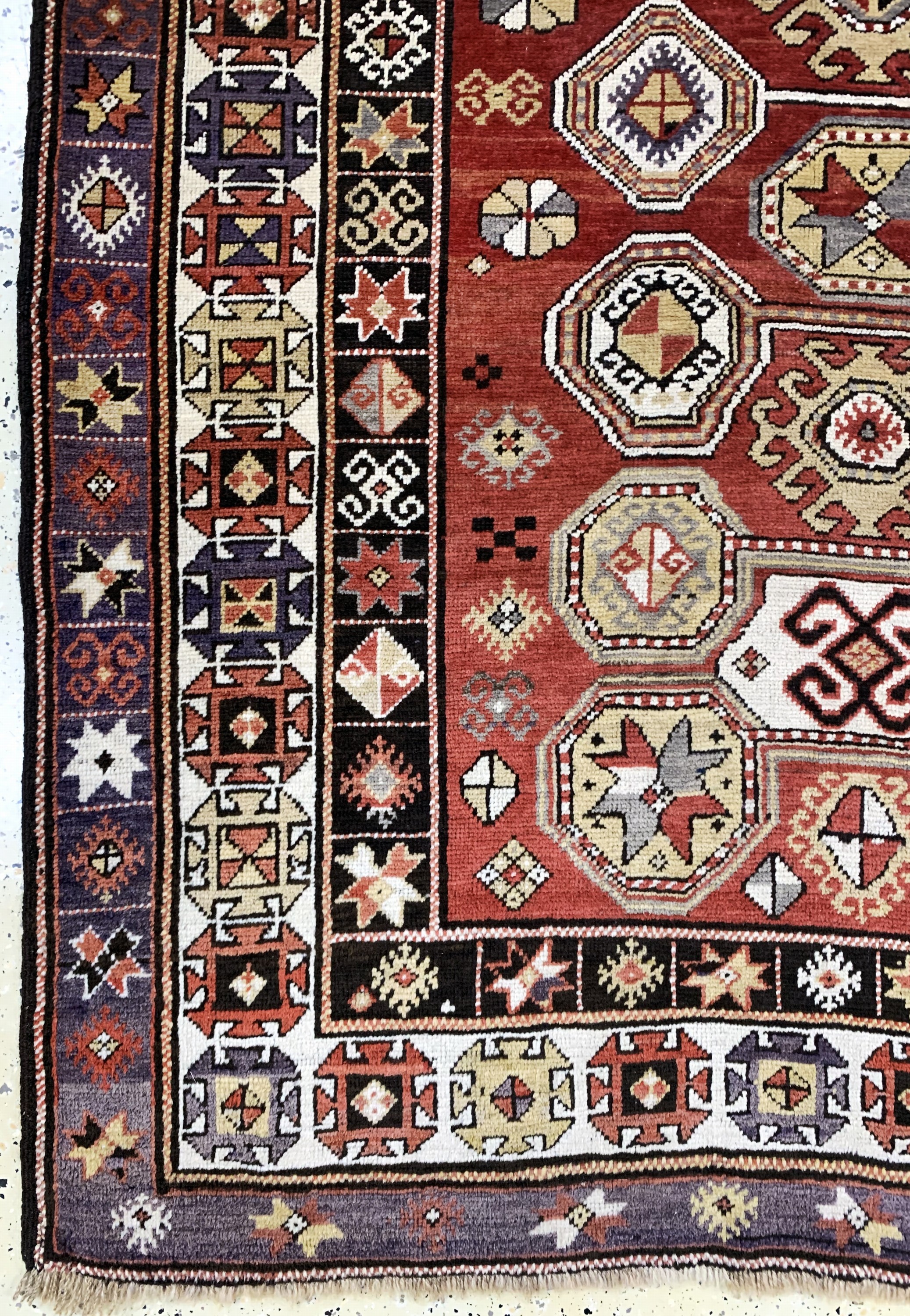Detail c: Karabagh antik, Kaukasus, um 1900, Wolle auf Wolle, ca. 300 x 157 cm, EHZ: 2