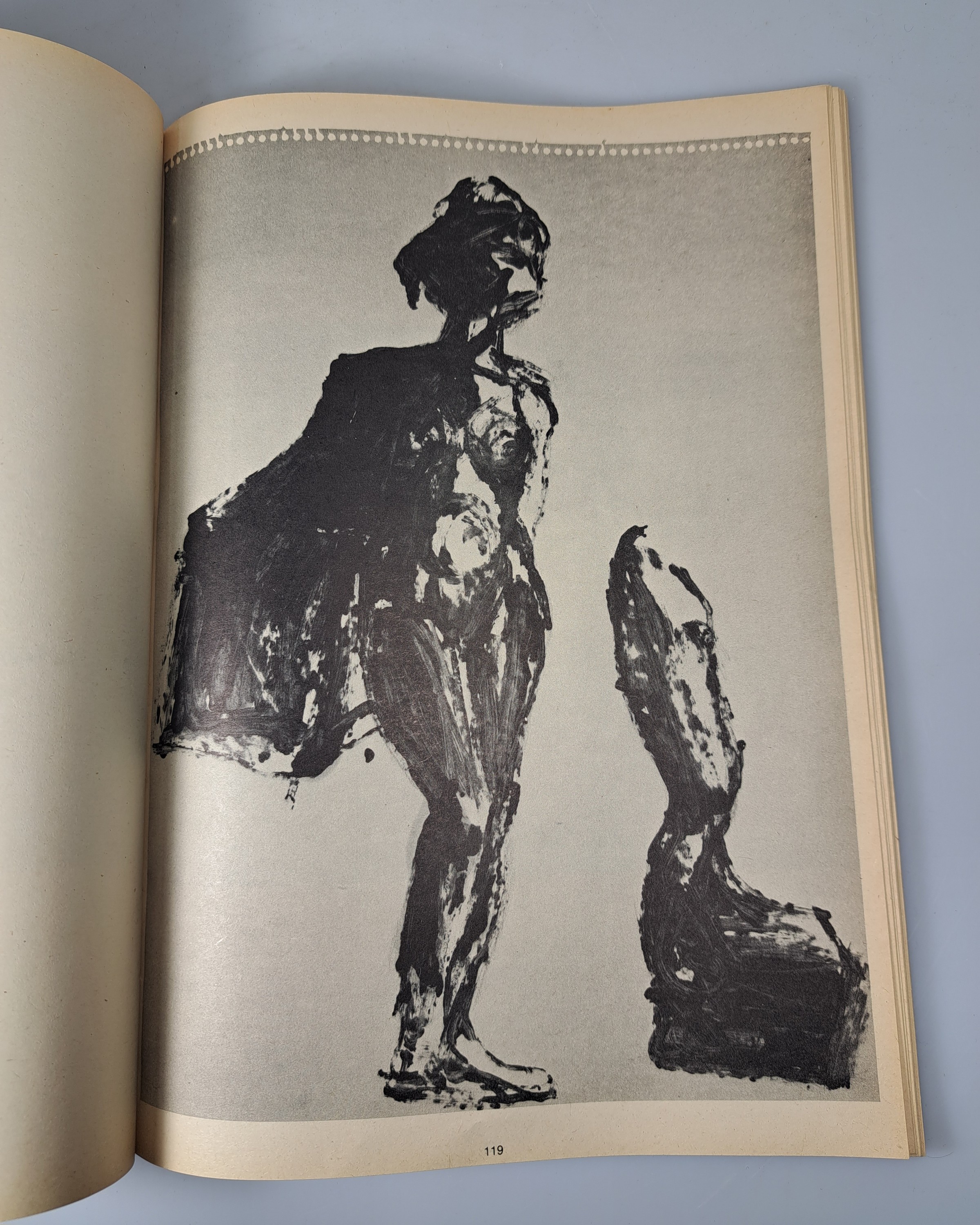 Detail h: Joseph Beuys, 1921-1987, Buchband: Zeichnungen von 1946-1971, Ed. Galerie Schmela, limit. Auflage 285/500, Frontispiz von Beuys handsigniert mit ...