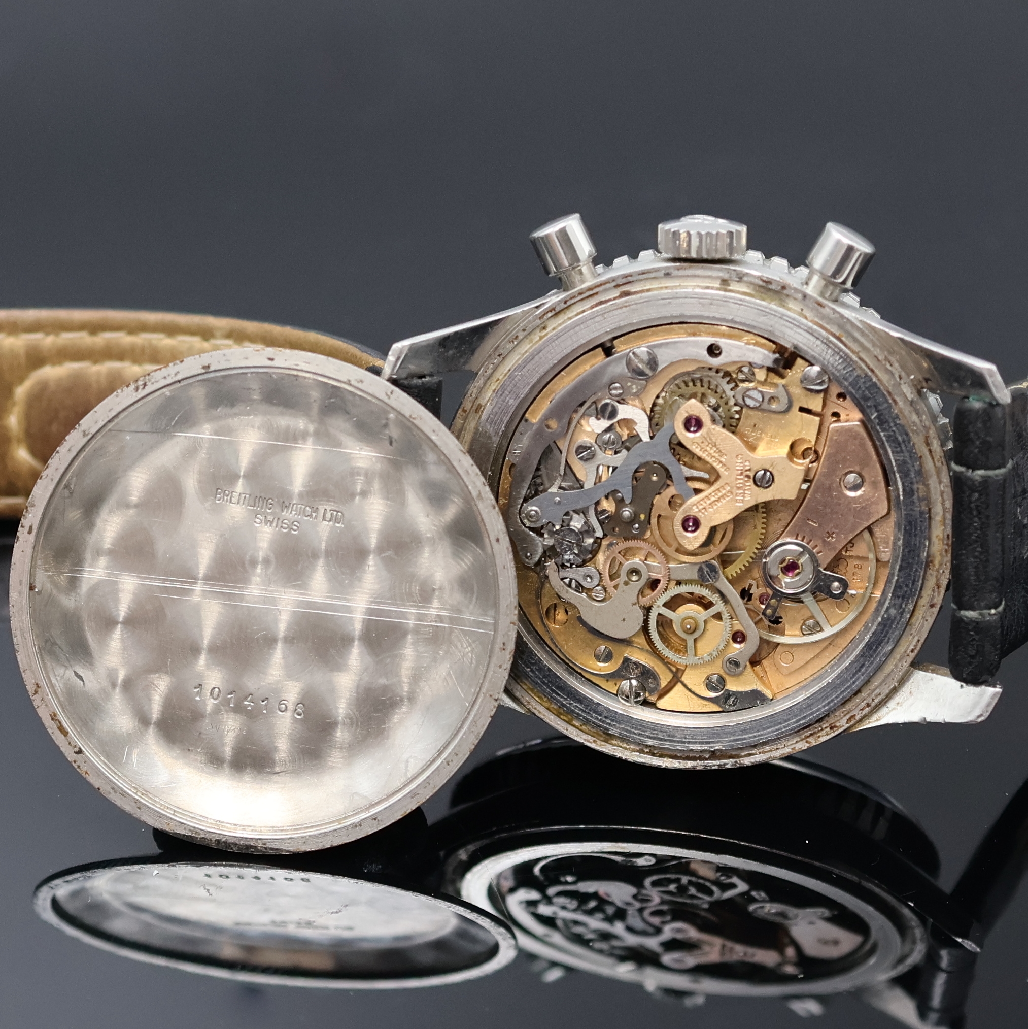 Detail e: BREITLING Schaltradchronograph Navitimer für die Irakische Luftwaffe, Schweiz um 1965, Handaufzug, 3-tlg. Edelstahlgeh., aufgedr. Boden m. ...