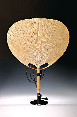 Image Tischlampe, Ingo Maurer, Modell Uchiwa 1978, Bambus und Reispapier, Fassung und ...
