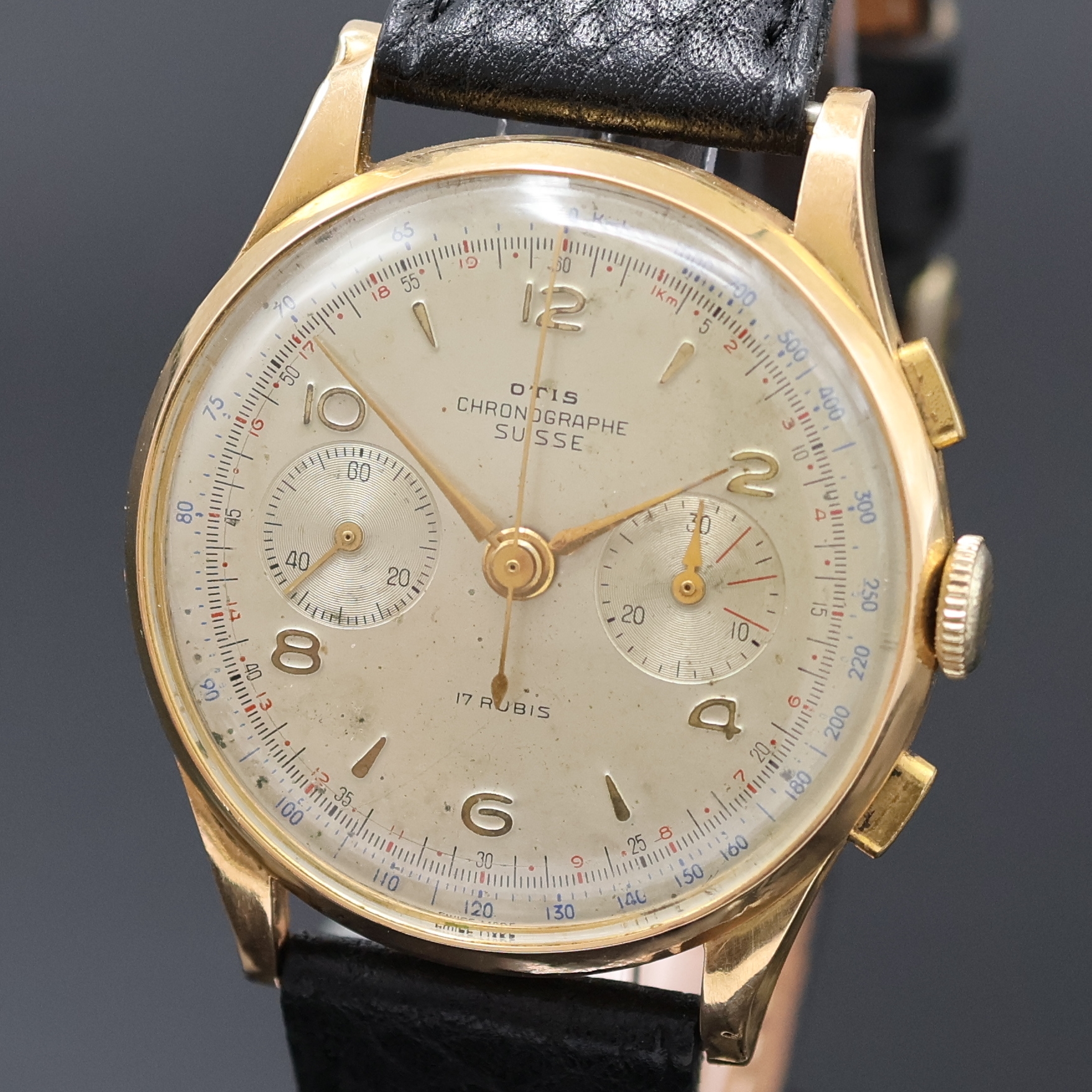 Detail a: OTIS / CHRONOGRAPHE SUISSE Armbandchronograph in RG 750/000, Schweiz um 1950, Handaufzug, Geh. dell., Boden aufgedr., silb. Zifferbl. m. gold. ...