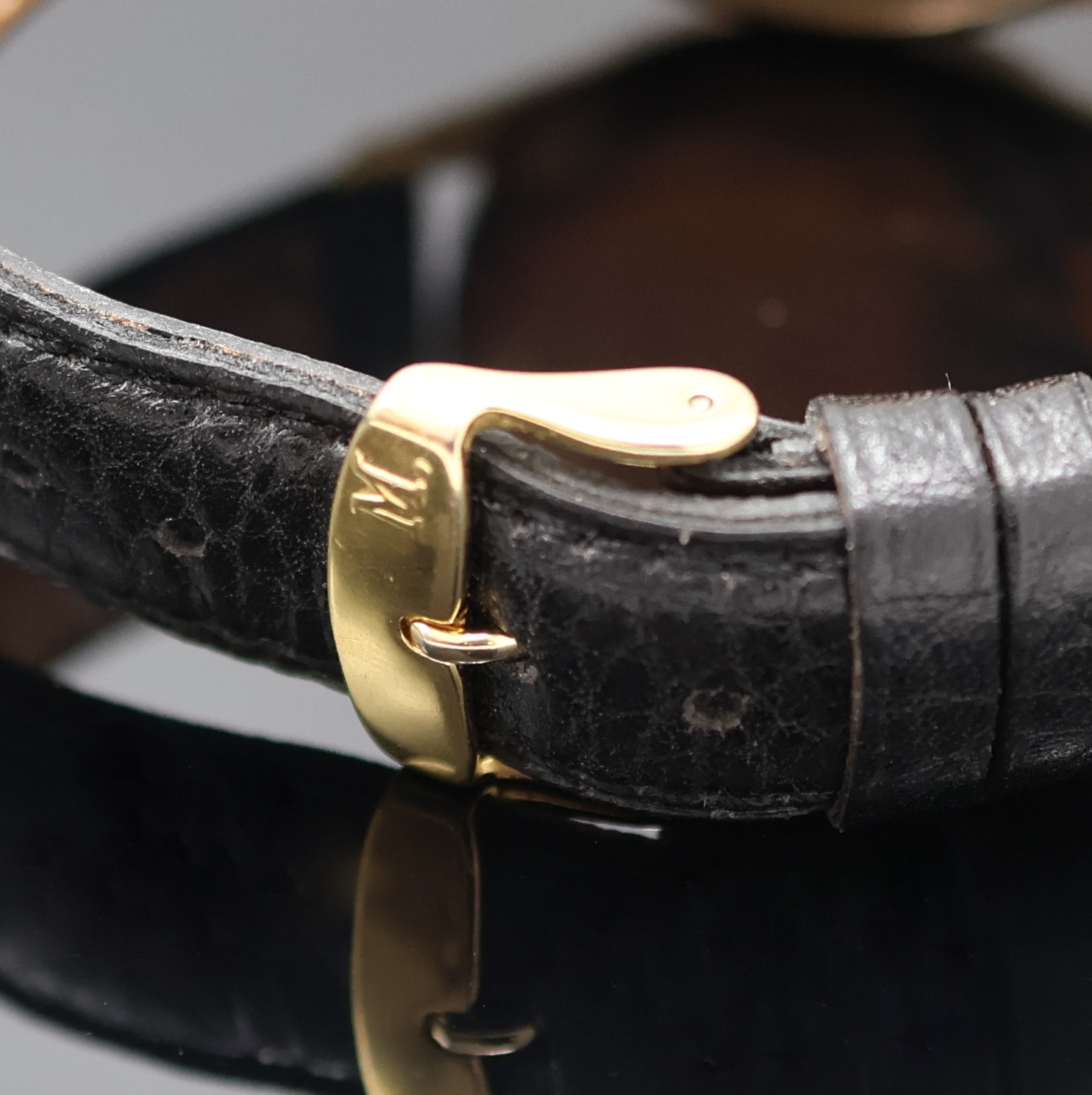 Detail b: OTIS / CHRONOGRAPHE SUISSE Armbandchronograph in RG 750/000, Schweiz um 1950, Handaufzug, Geh. dell., Boden aufgedr., silb. Zifferbl. m. gold. ...