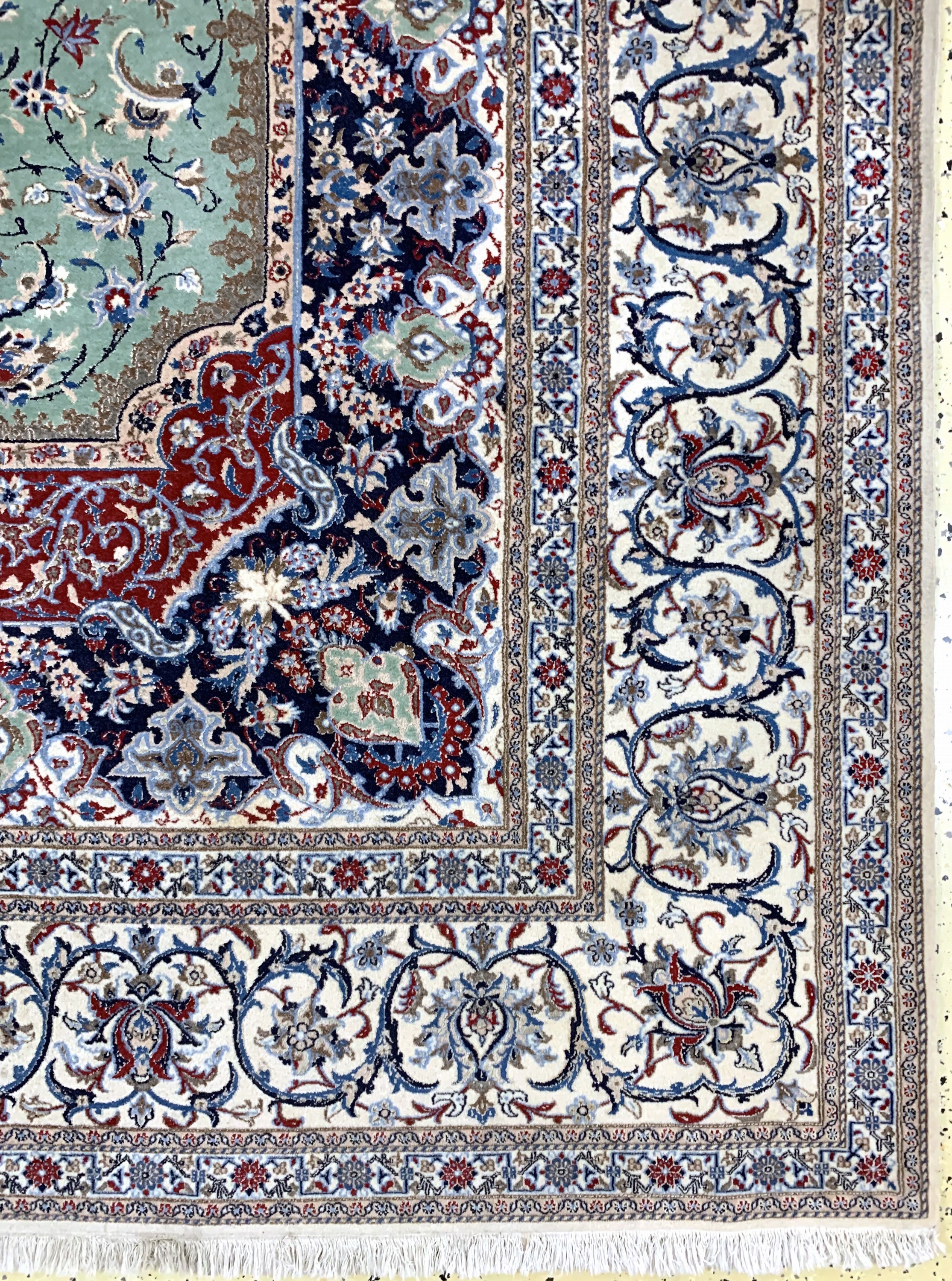 Detail a: Nain fein(6 La), Persien, Ende 20.Jhd, Korkwolle mit Seide, ca. 300 x 204 cm, ca. 1,0Mio. Kn/qm, Reinigungsbedürftig, EHZ: 2