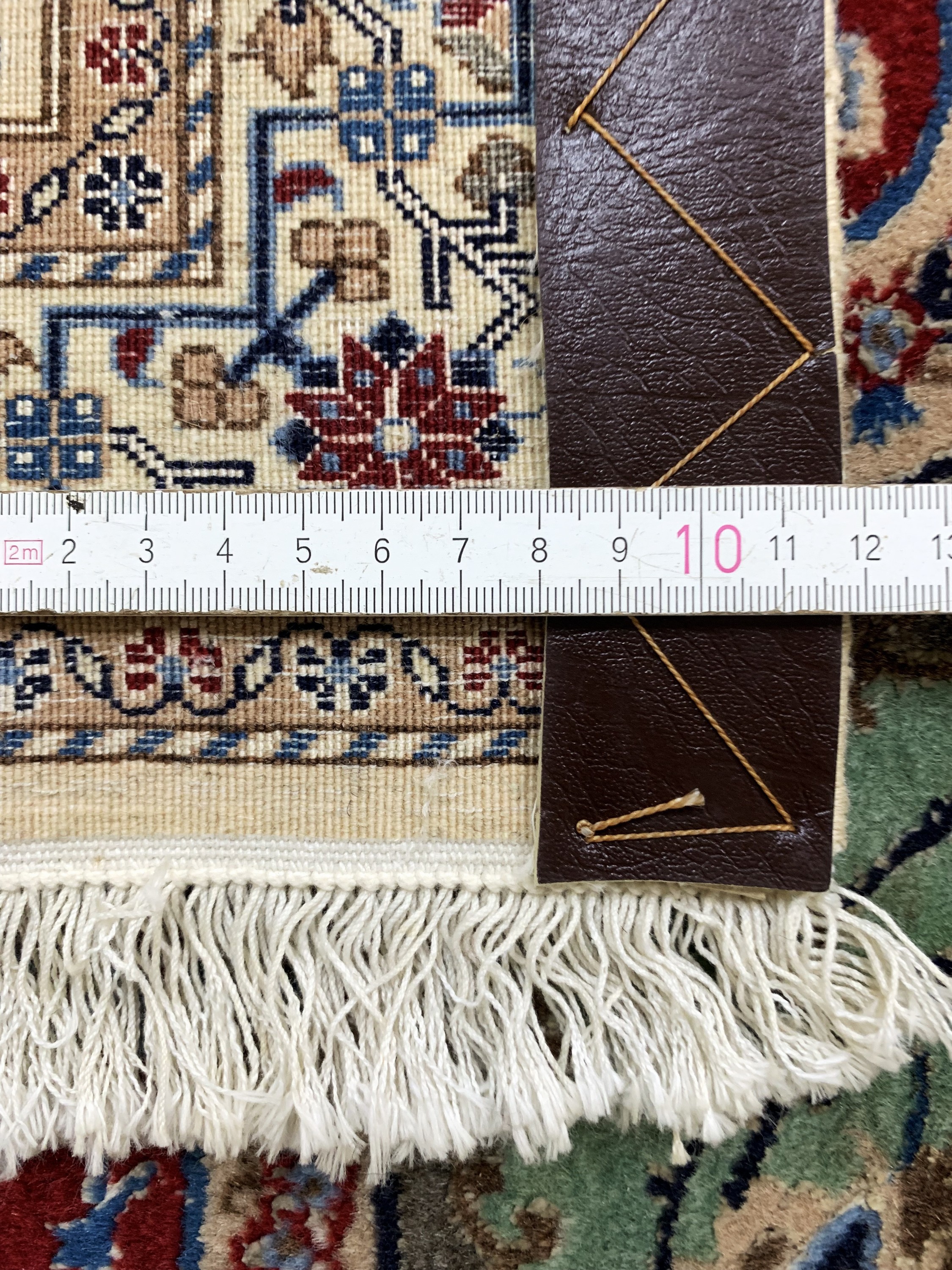 Detail g: Nain fein(6 La), Persien, Ende 20.Jhd, Korkwolle mit Seide, ca. 300 x 204 cm, ca. 1,0Mio. Kn/qm, Reinigungsbedürftig, EHZ: 2