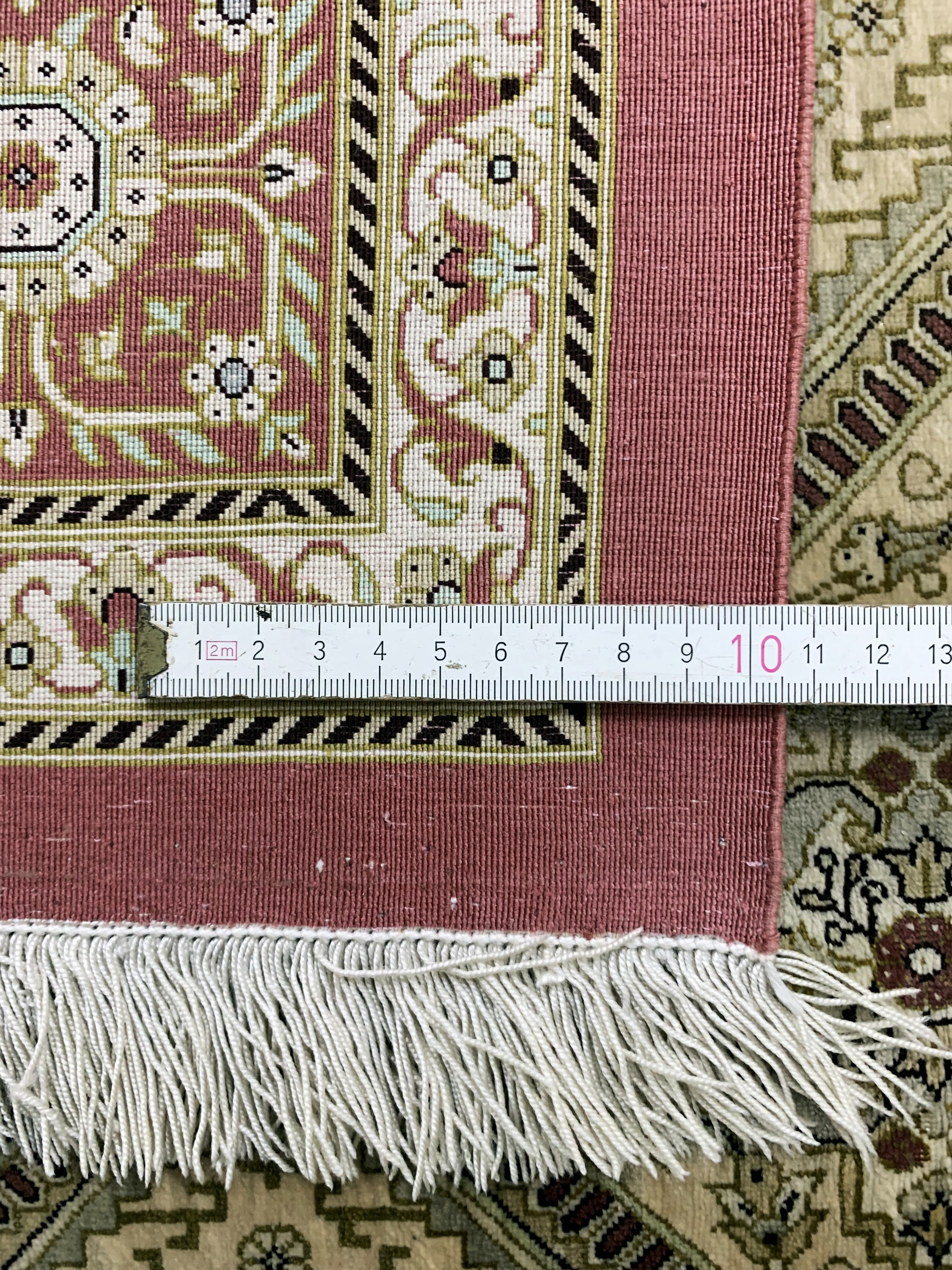 Detail g: Ghom Seide fein Persien, signiert"Salehi", Ende 20.Jhd, reine Naturseide, ca. 200 x 136 cm, ca. 1,0 Mio. Kn/qm, EHZ: 1-2