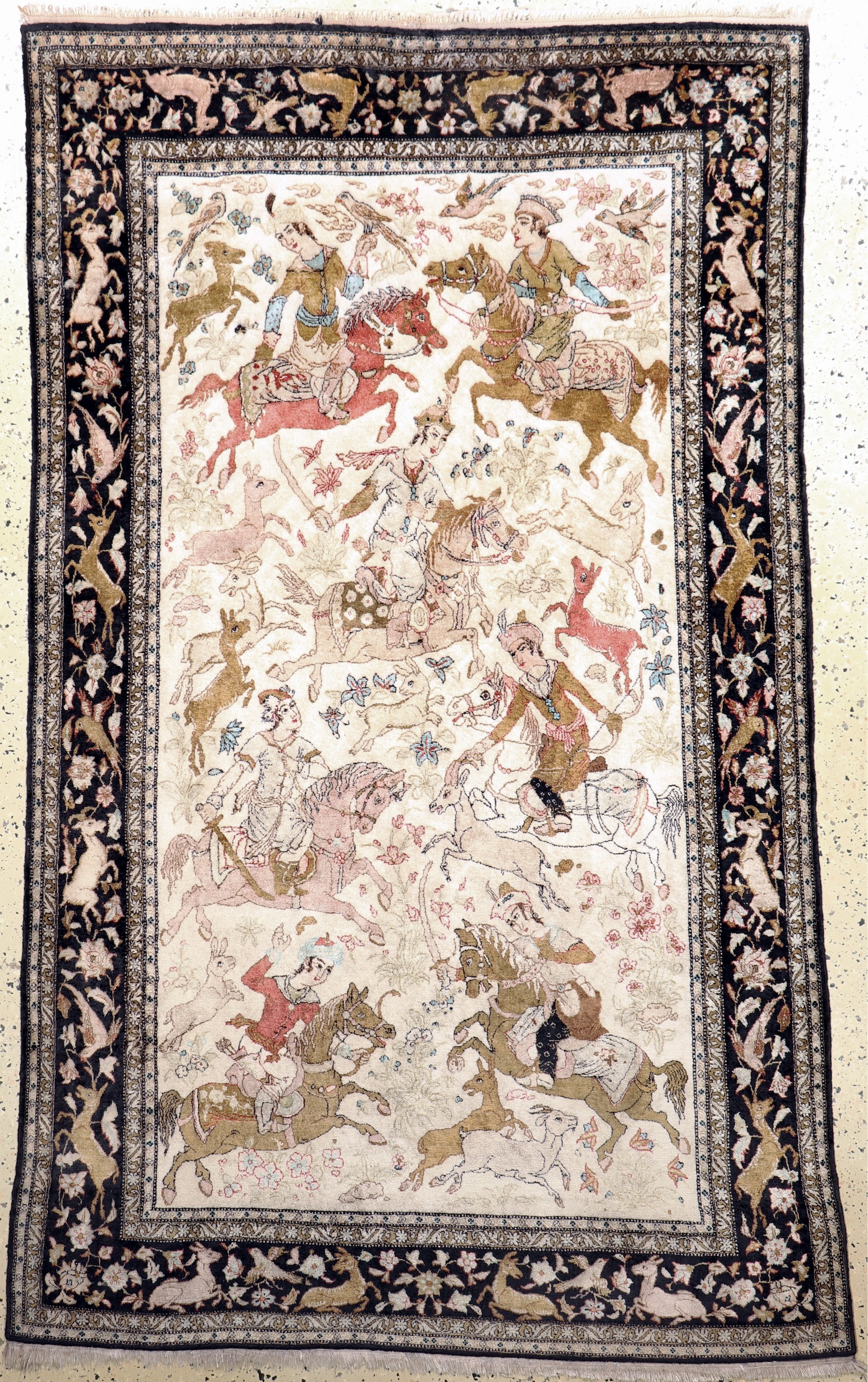 Ghom Seide, Persien, Mitte 20.Jhd, reine Naturseide, ca. 215 x 137 cm, verfärbt, EHZ: 2