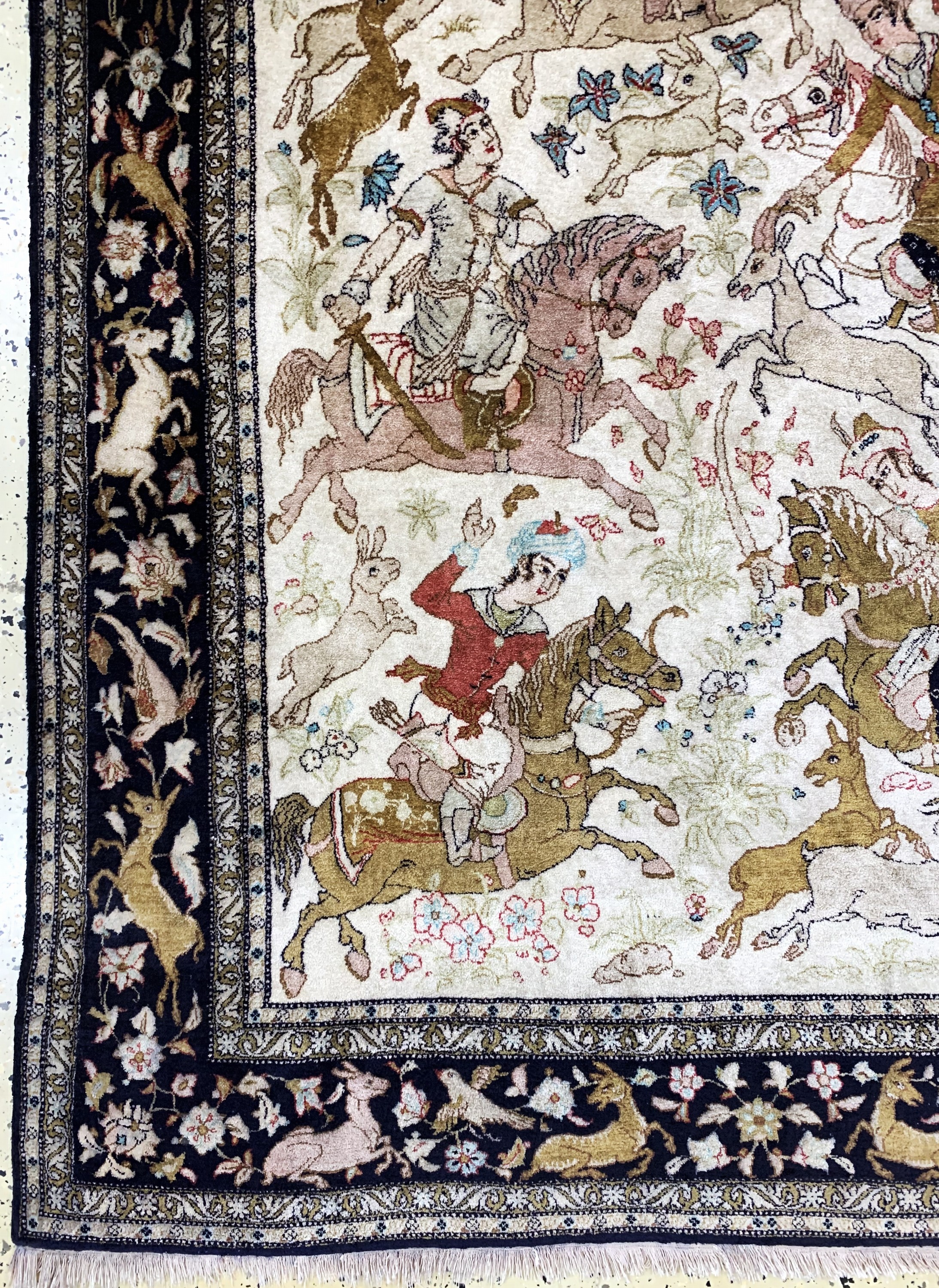 Detail c: Ghom Seide, Persien, Mitte 20.Jhd, reine Naturseide, ca. 215 x 137 cm, verfärbt, EHZ: 2