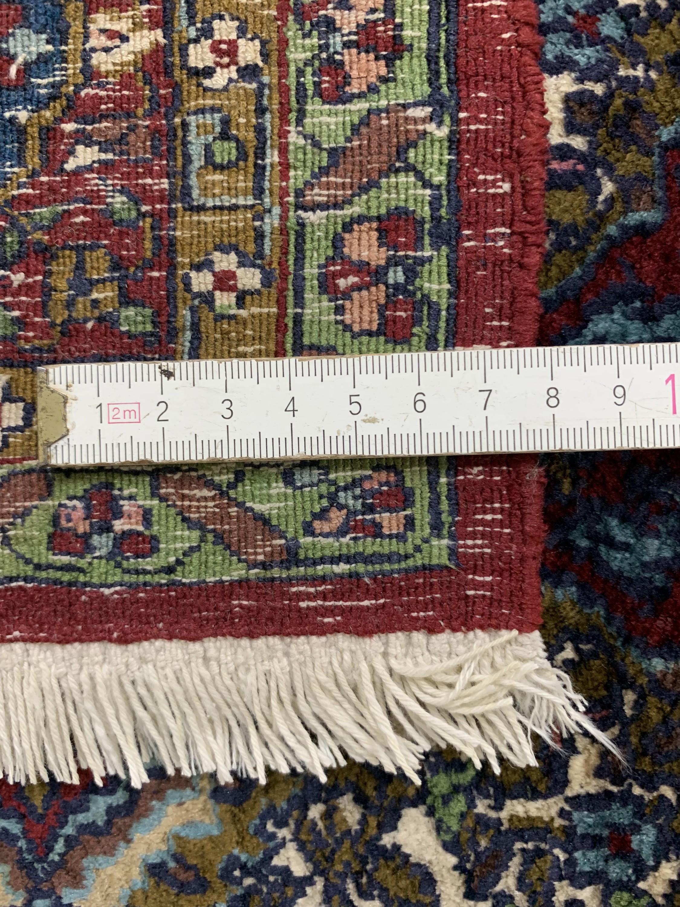 Detail e: Lahor Seide fein, Pakistan, Mitte 20.Jhd, Seide auf Baumwolle, ca. 187 x 125 cm, EHZ: 2