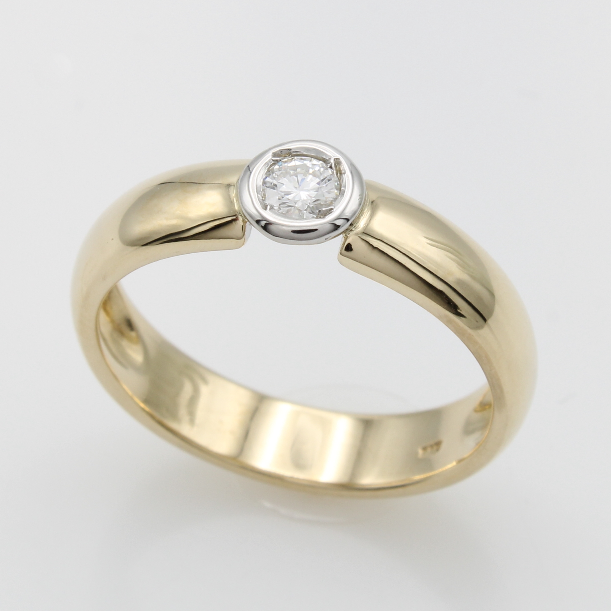 Image 26945459 - Ring mit Brillant, GG/WG 585/000, Brill. ca. 0.20 ct Weiß/si, RW ca. 58 Schätzpreis: ...