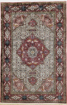 Image Lahor Seide fein, Pakistan, Mitte 20.Jhd, Seide auf Baumwolle, ca. 187 x 125 cm, EHZ: 2