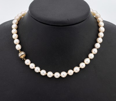 Image Zuchtperl-Collier mit 14 kt Gold Diamant- Schließe, GG 585/000, l. unrunde ...