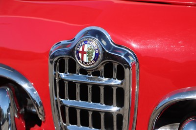 26945549g - Alfa Romeo Giulietta 1300 Spider Veloce Serie 10103 mit 2 Weber Doppelvergasern, ...