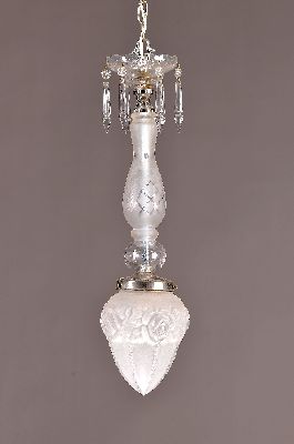 Image 26945660 - Kleiner Deckenleuchter, um 1910, Glasschirm, eine Brennstelle, Elektrifizierungnicht ...