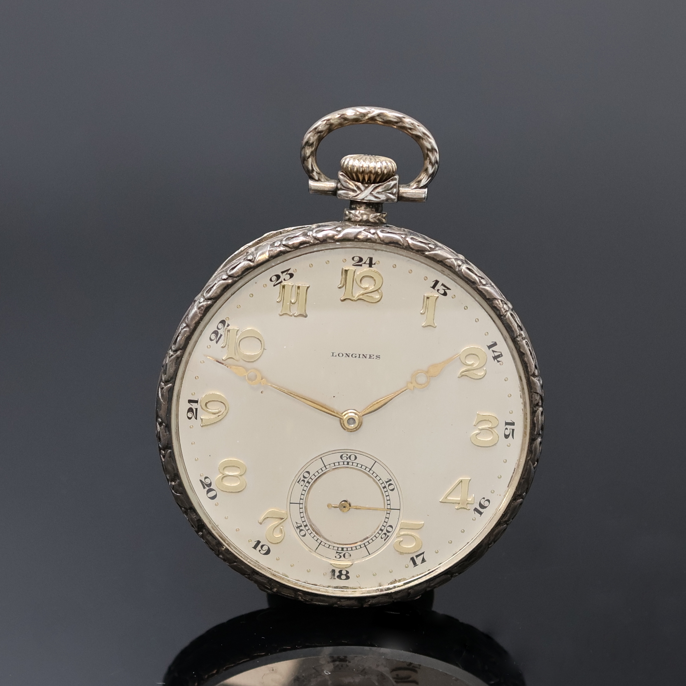 LONGINES offene Herrentaschenuhr in Silber, Schweiz um 1925, guill. Geh. dell., Cuv. m. Medaillengravur, Rand mit Ranken verziert, silb. Zifferbl. m. ...