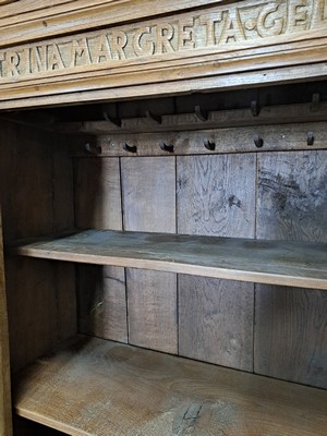 26945860i - Stollenschrank, deutsch, dat. 1781, Eiche aufwendig geschnitzt, Rautenmotive, Akanthus ...