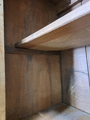 26945860k - Stollenschrank, deutsch, dat. 1781, Eiche aufwendig geschnitzt, Rautenmotive, Akanthus ...
