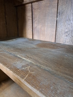 26945860n - Stollenschrank, deutsch, dat. 1781, Eiche aufwendig geschnitzt, Rautenmotive, Akanthus ...