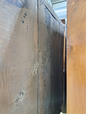 26945860s - Stollenschrank, deutsch, dat. 1781, Eiche aufwendig geschnitzt, Rautenmotive, Akanthus ...