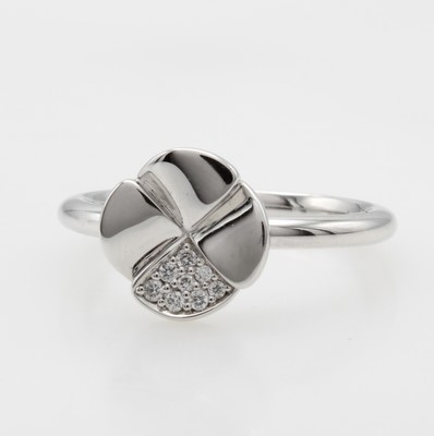 Image 26945865 - Ring "Kleeblatt" mit Brillanten, WG 750/000, z.T. bes. m. Brill. zus. ca. 0.06 ...