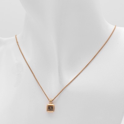 26945961a - Anhänger mit Diamant an Kette, RG 750/000, Diam. im Princess-Cut ca. 0.78 ct ...