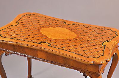 26946067d - Großer Spieltisch/Verwandlungstisch, sog. "Table a Tric Trac", Frankreich ...