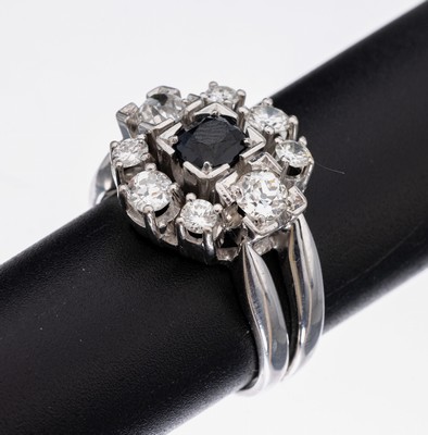 Image 14 kt Gold Saphir-Diamant-Ring, WG 585/000,geometrisch, mittig ovalfacett. Saphir ca. ...