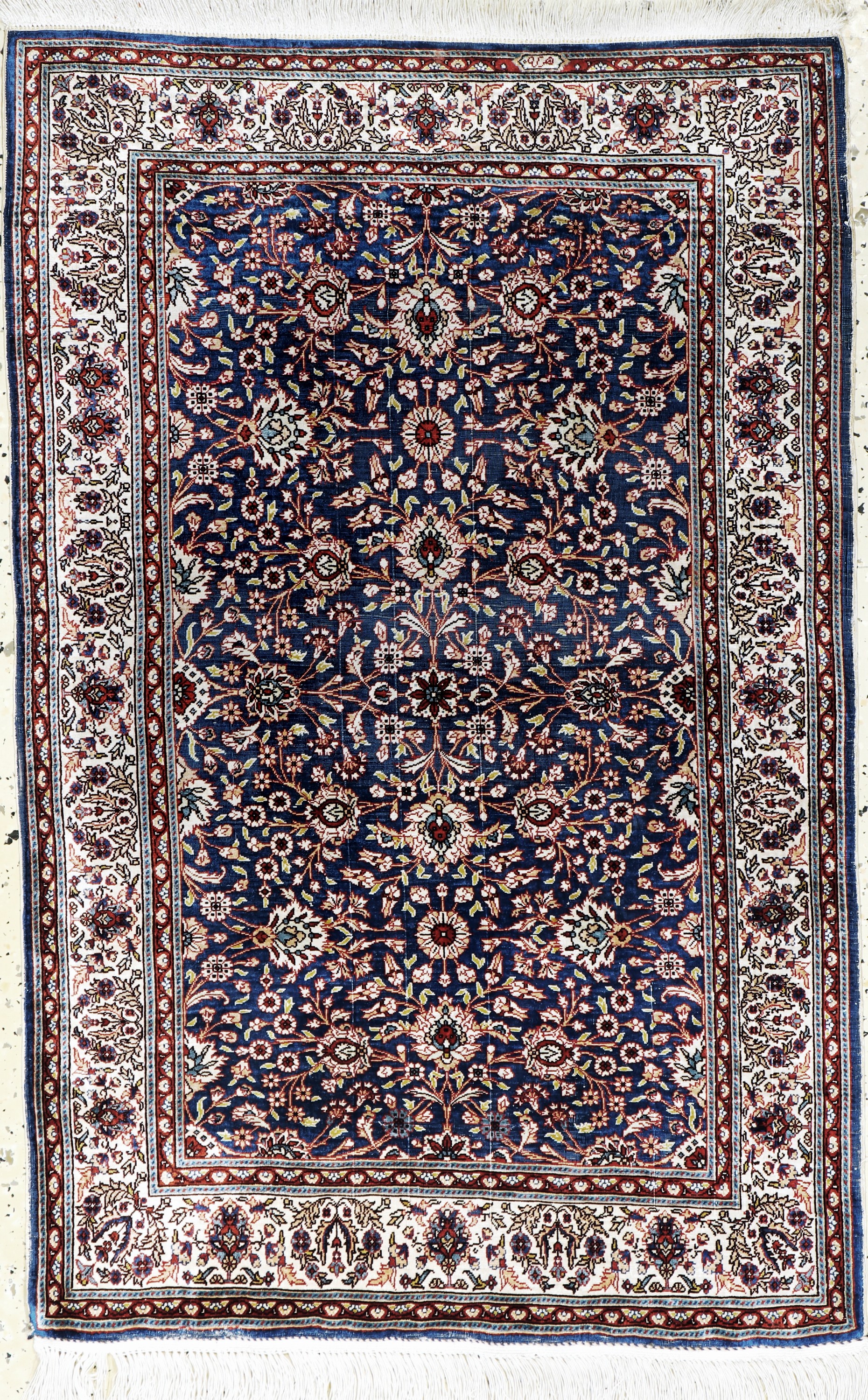 Hereke Seide signiert, Türkei, Mitte 20.Jhd, reine Naturseide, ca. 110 x 72 cm, EHZ: 3