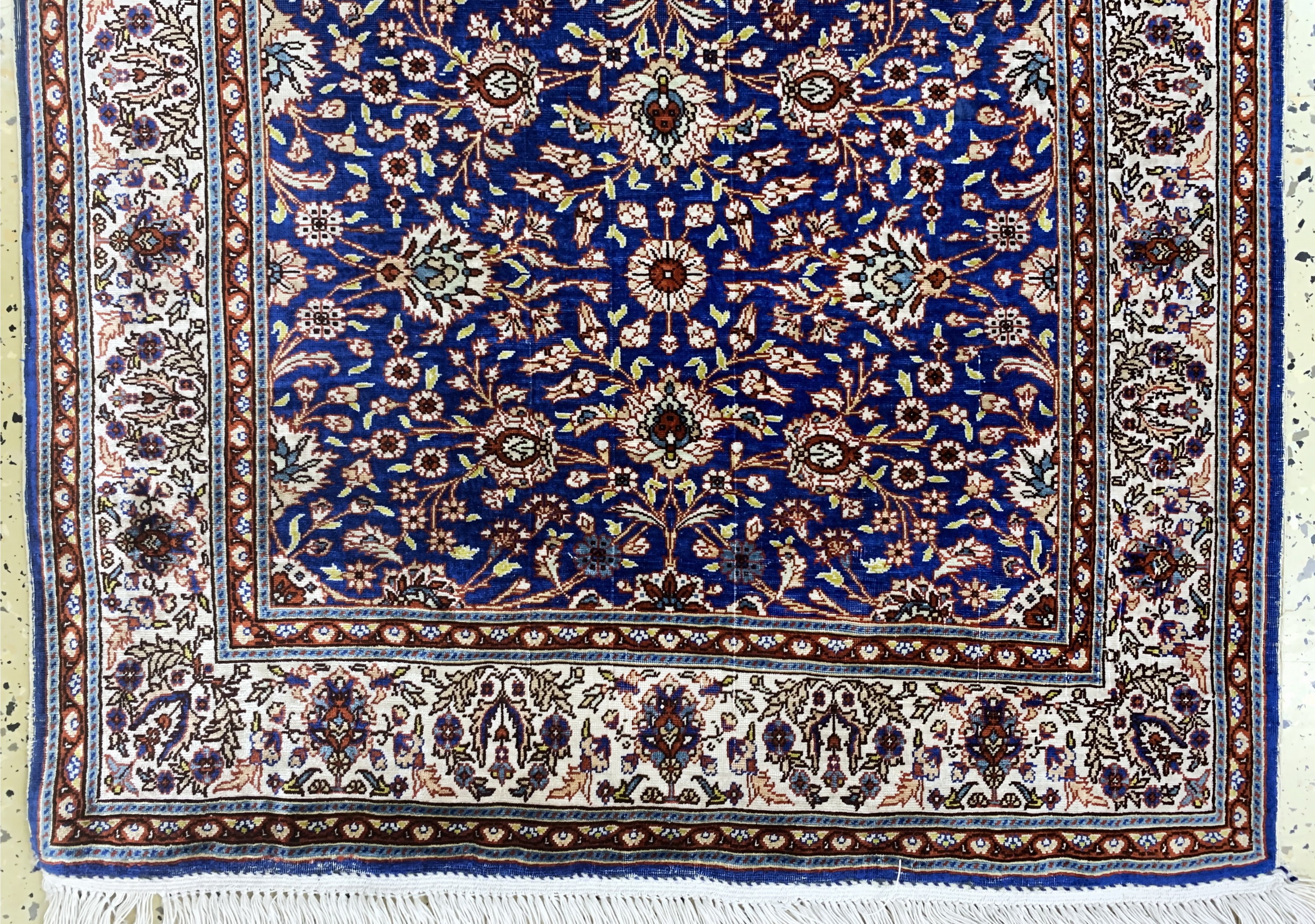 Detail a: Hereke Seide signiert, Türkei, Mitte 20.Jhd, reine Naturseide, ca. 110 x 72 cm, EHZ: 3