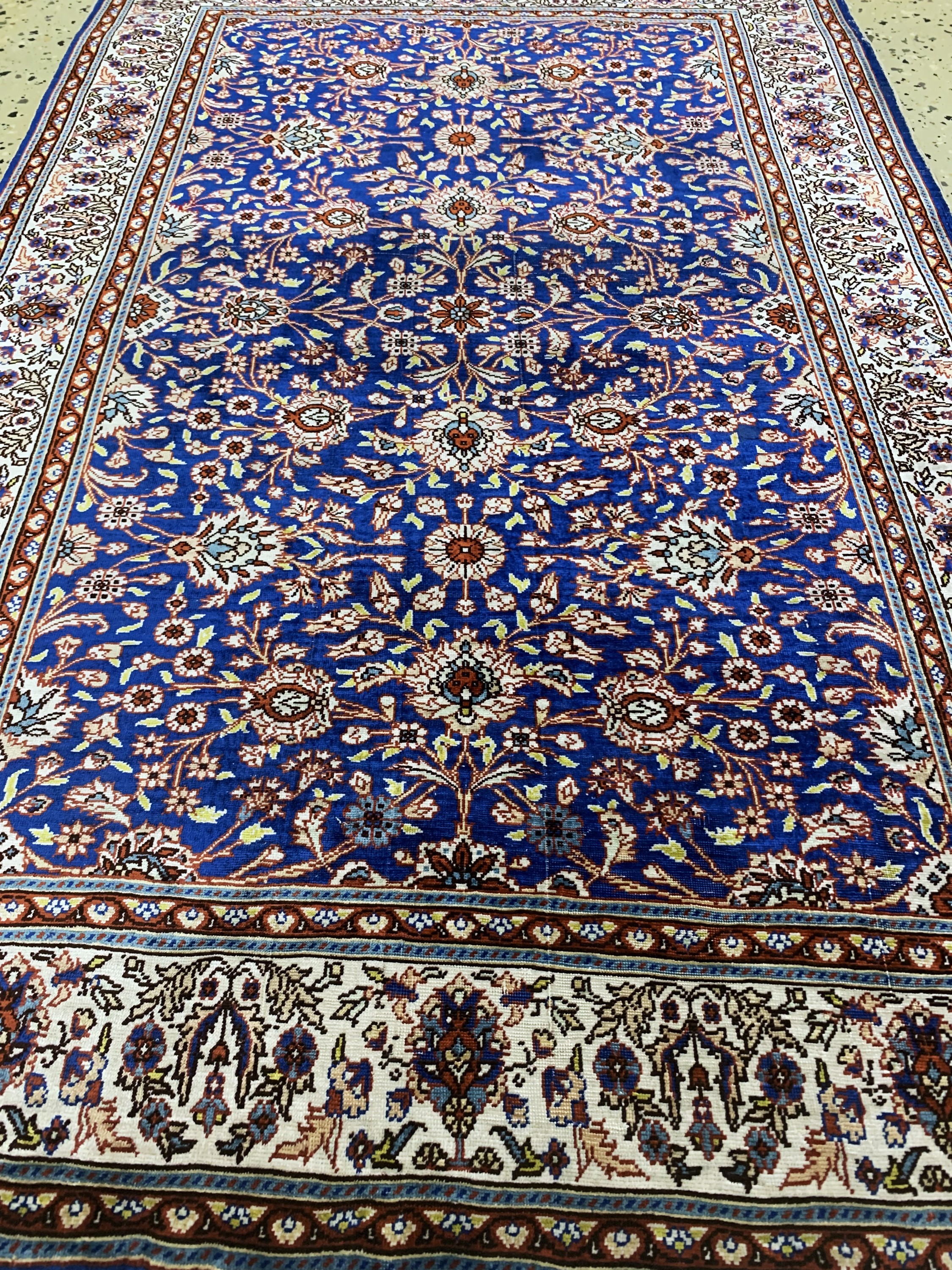 Detail c: Hereke Seide signiert, Türkei, Mitte 20.Jhd, reine Naturseide, ca. 110 x 72 cm, EHZ: 3
