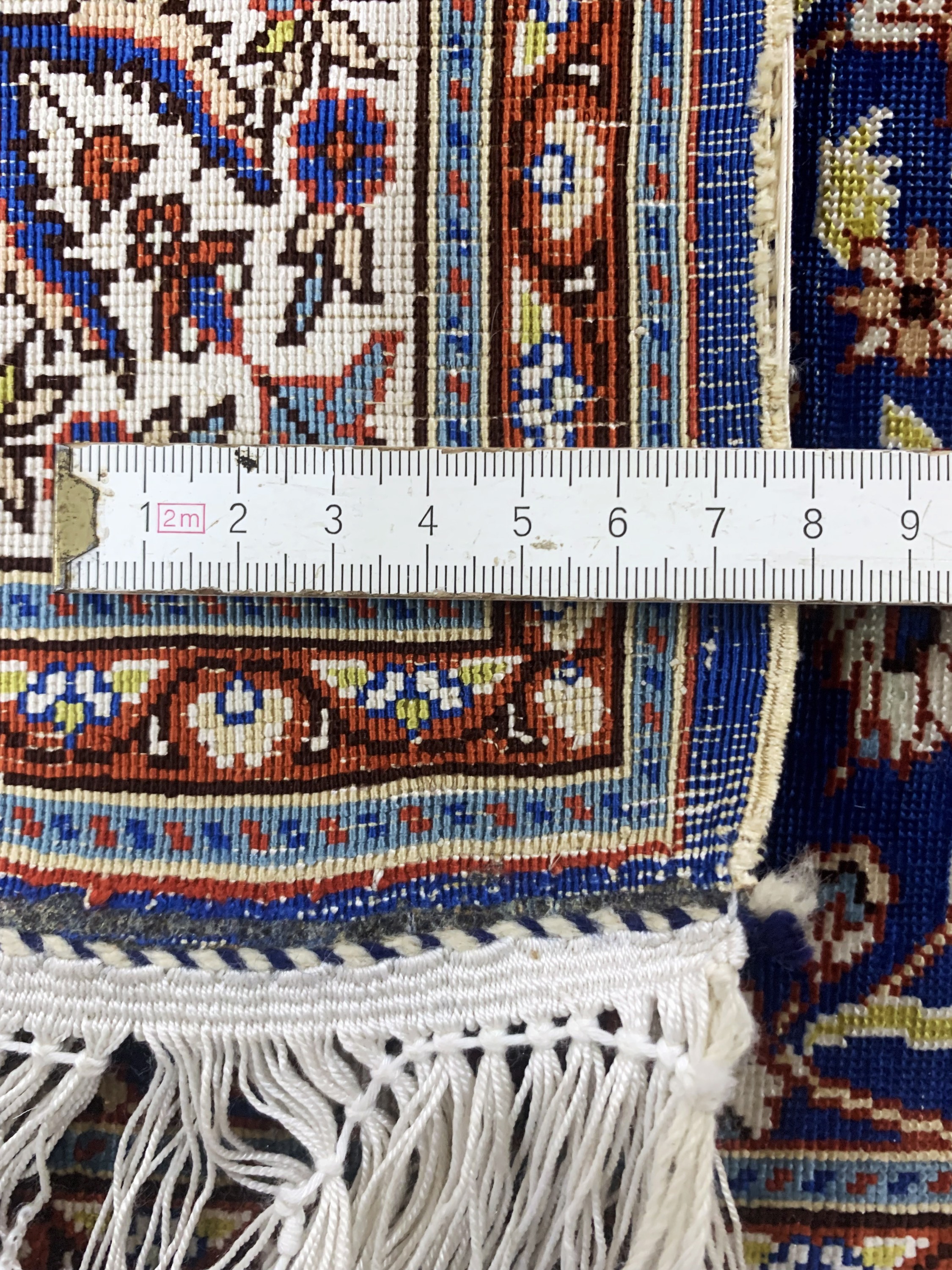 Detail d: Hereke Seide signiert, Türkei, Mitte 20.Jhd, reine Naturseide, ca. 110 x 72 cm, EHZ: 3