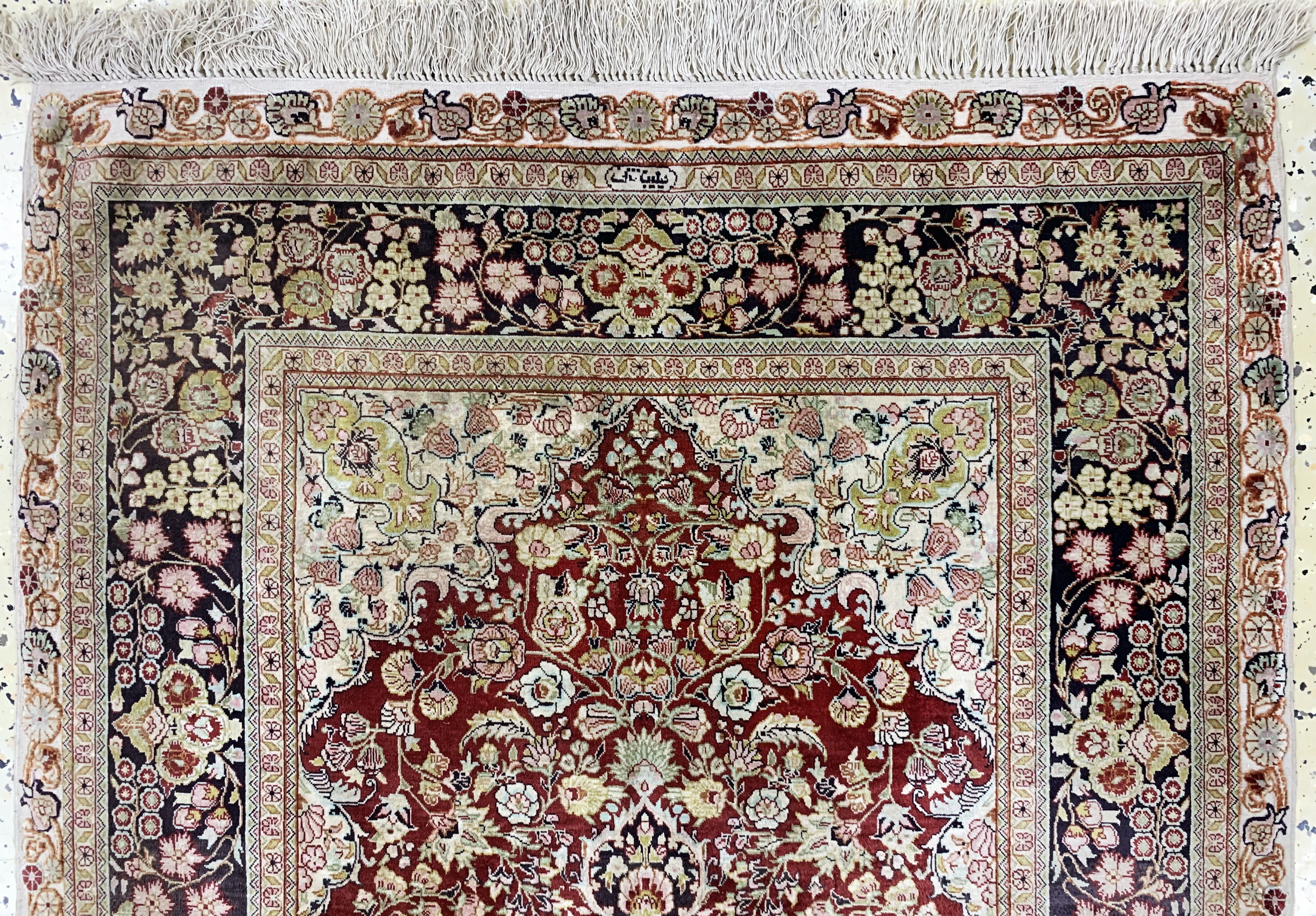 Detail a: Hereke Seide fein, China, Ende 20.Jhd, reine Naturseide, ca. 150 x 91 cm, EHZ: 2