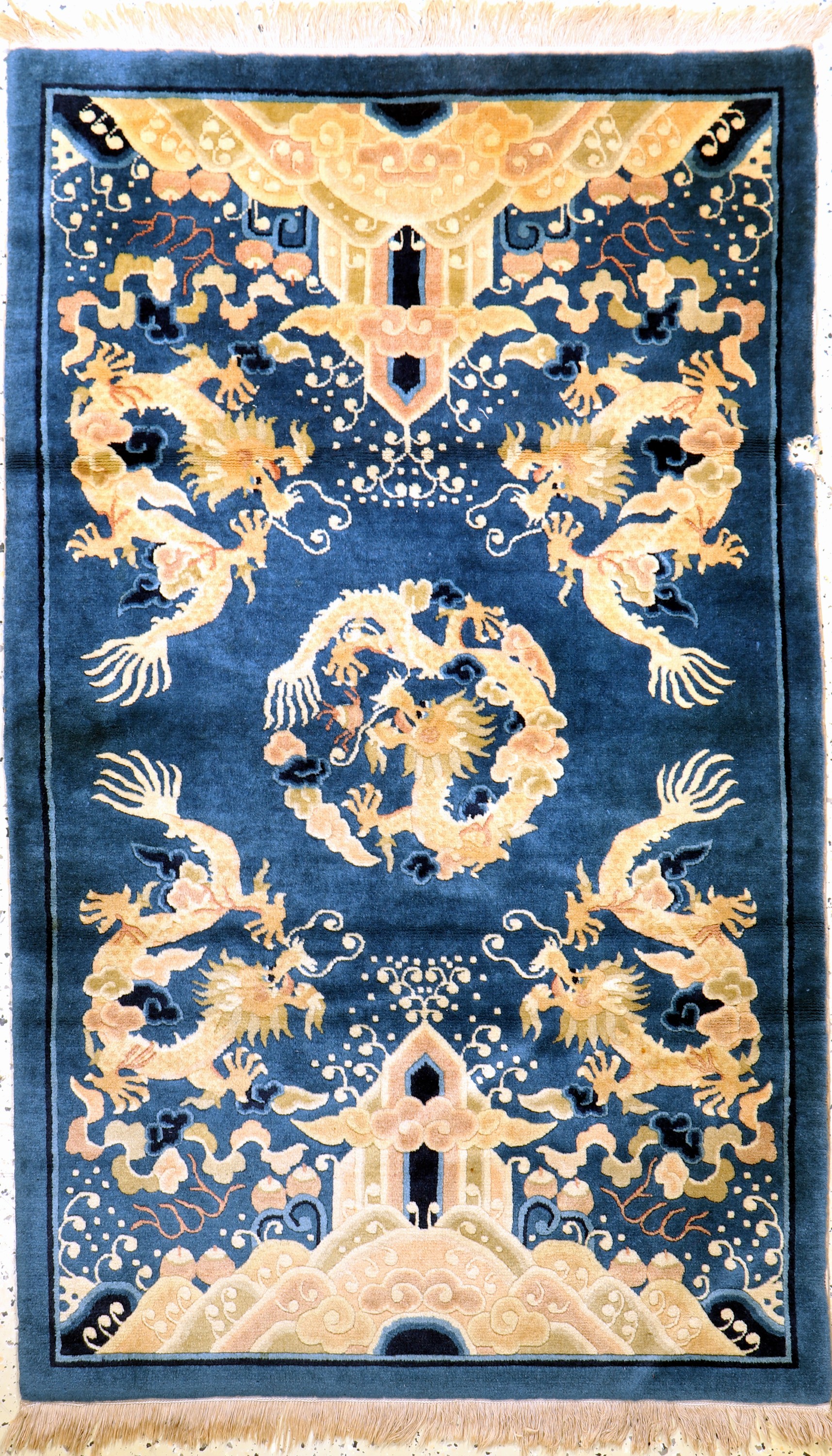 Antik-Finish, China, Ende 20.Jhd, Wolle aufBaumwolle, ca. 153 x 95 cm, EHZ: 2(am Rand beschädigt)