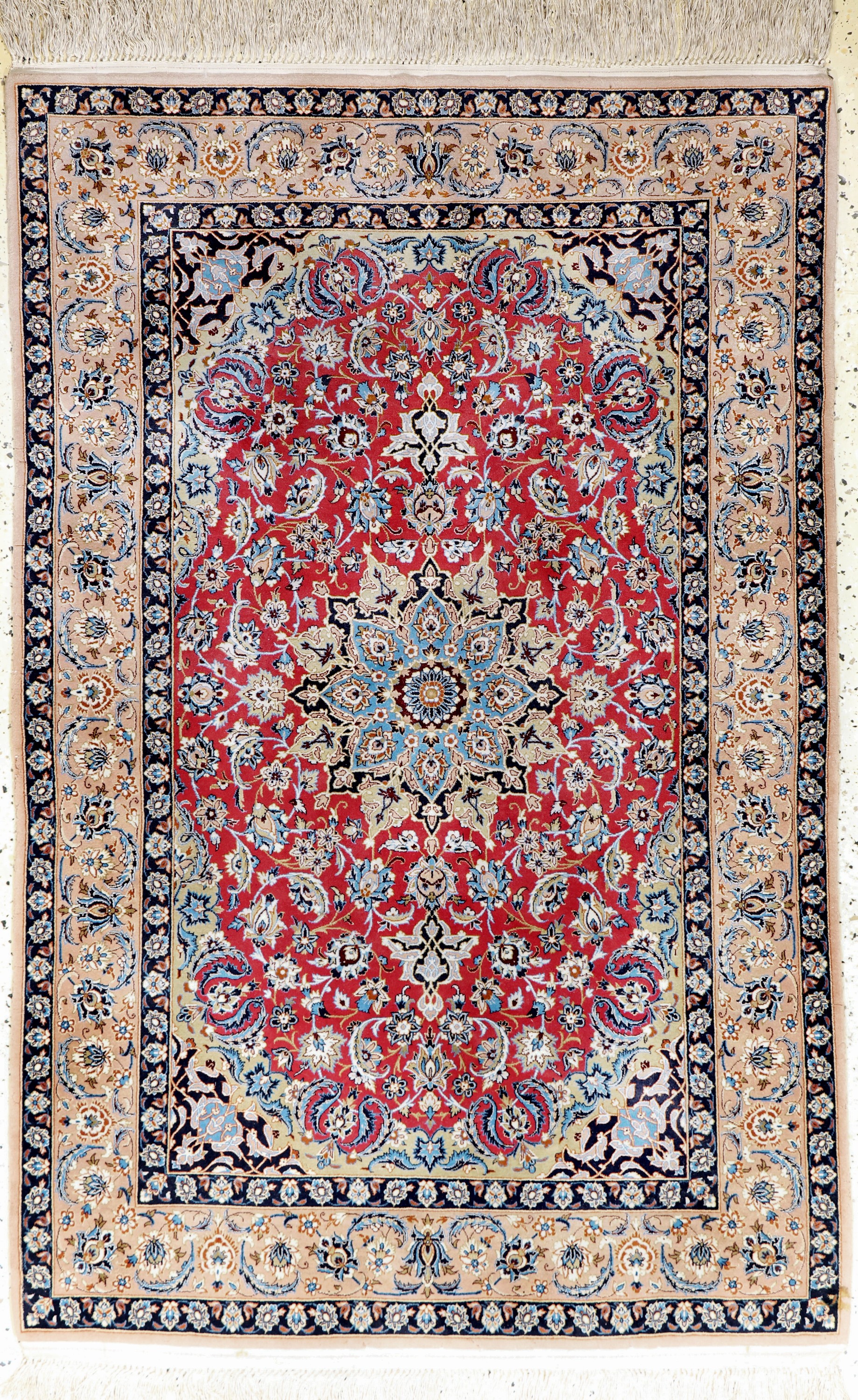 Esfahan fein, Persien, Mitte 20 Jhd, Korkwolle mit und auf Seide, ca. 166 x 108 cm,EHZ: 2, Mottefraß am Rand