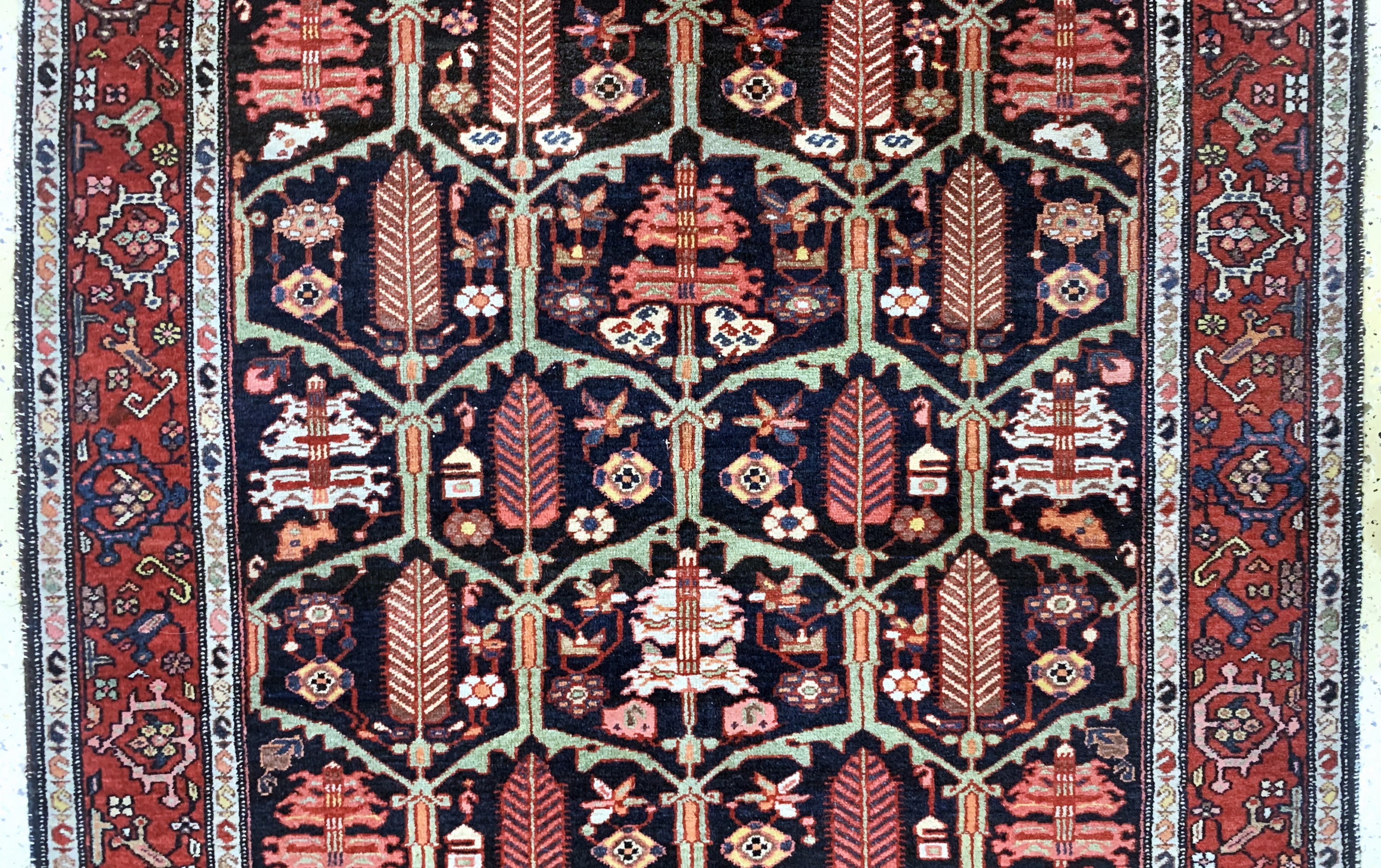 Detail b: Bachtiar"Baumteppich", Persien, Anfang 20.Jhd, Wolle auf Baumwolle, ca. 194 x 140 cm,EHZ: 3