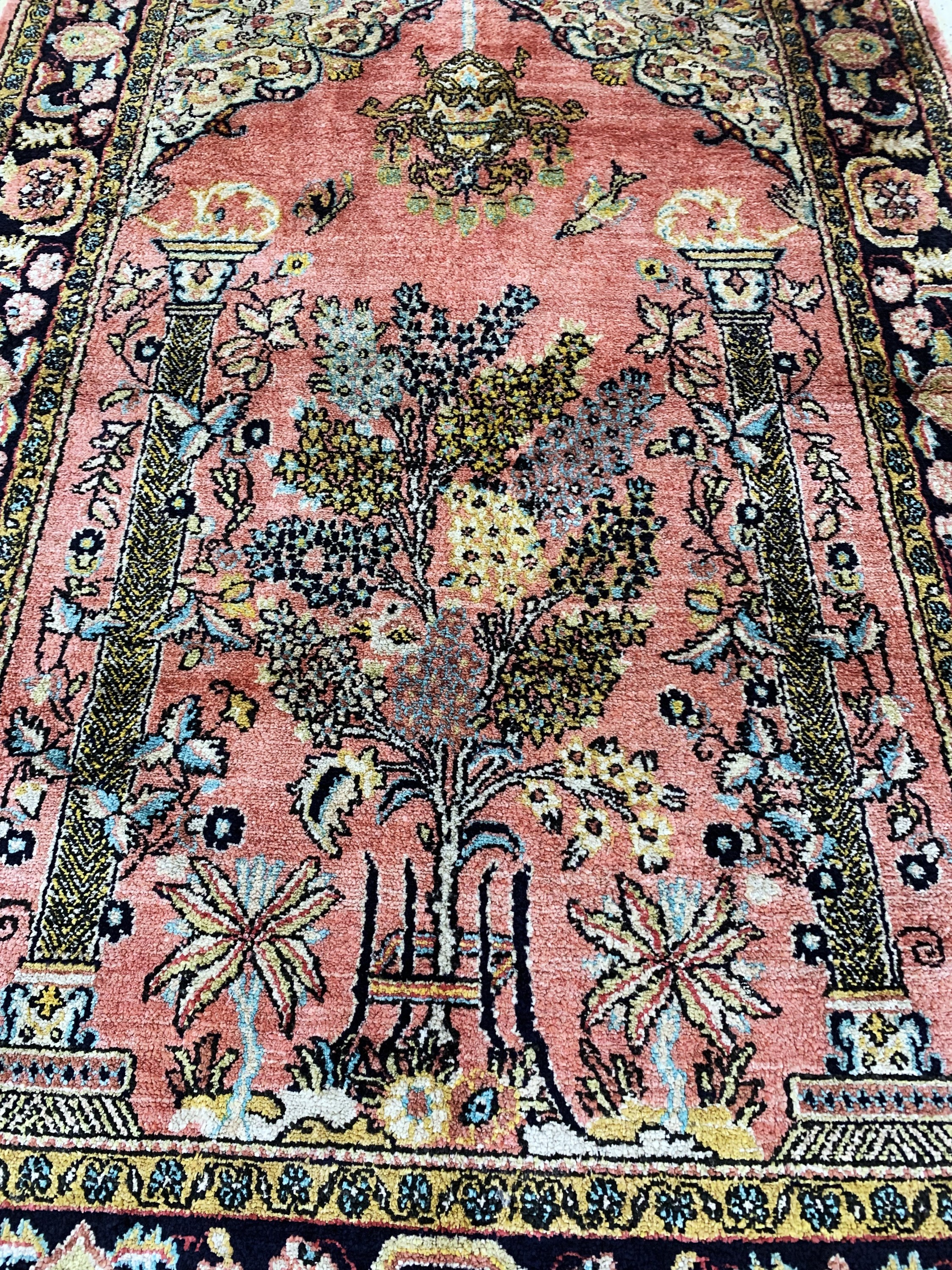 Detail d: Ghom Seide, Persien, Mitte 20.Jhd, reine Naturseide, ca. 158 x 110 cm, EHZ: 2